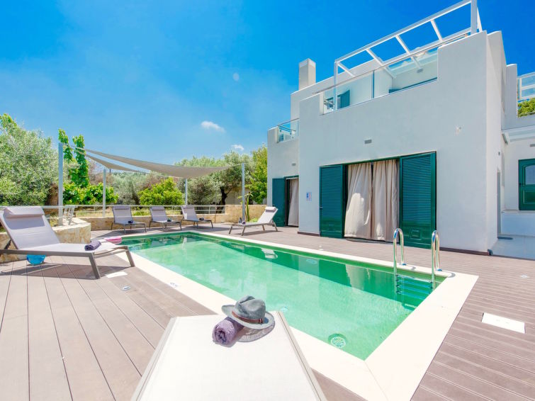 Search and Stay Destinations. House Rentals in Gerani, Gerani - Greece