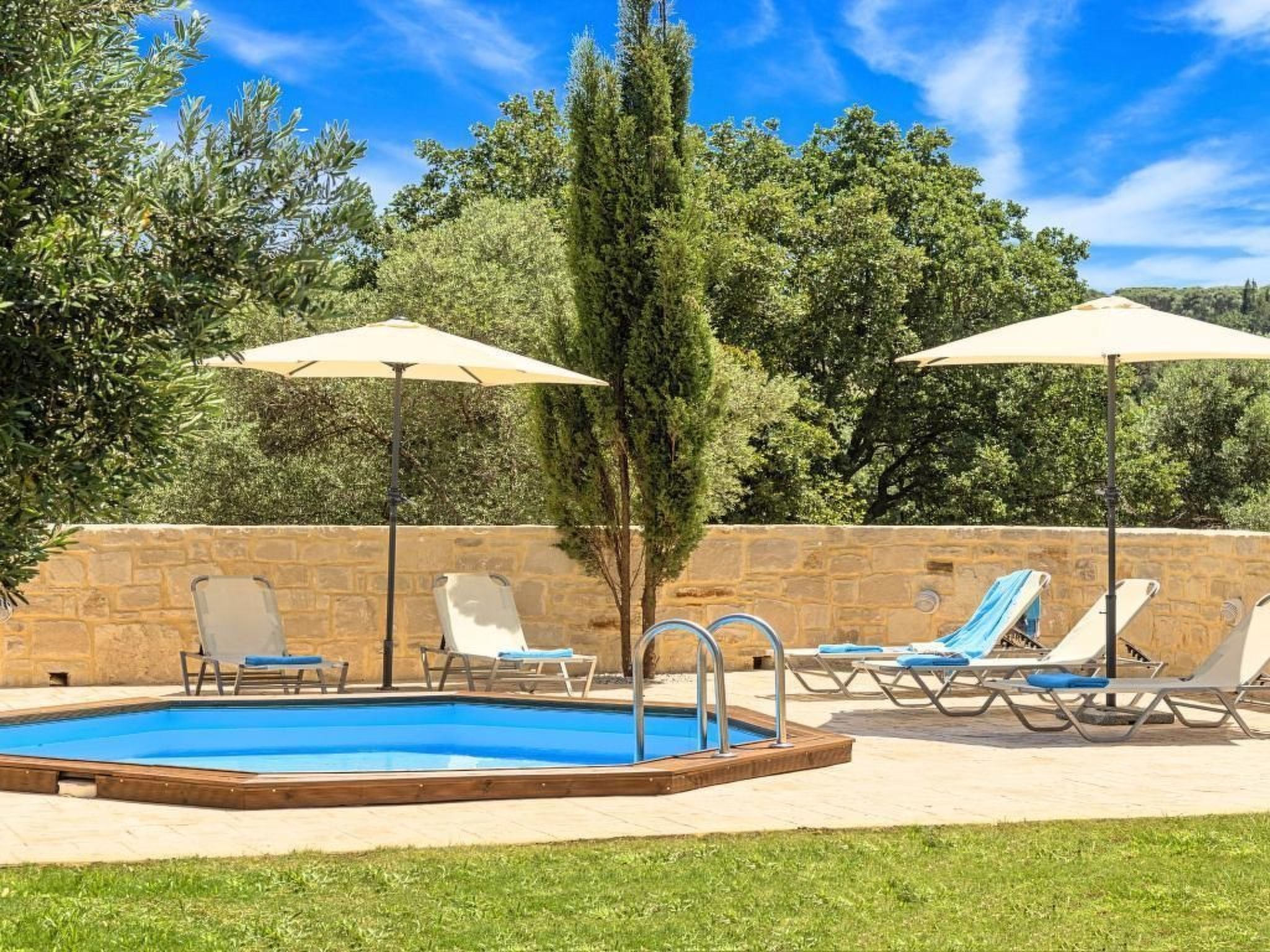 Charmantes Ferienhaus in Lappei mit Privatem Pool-Image-tags.info