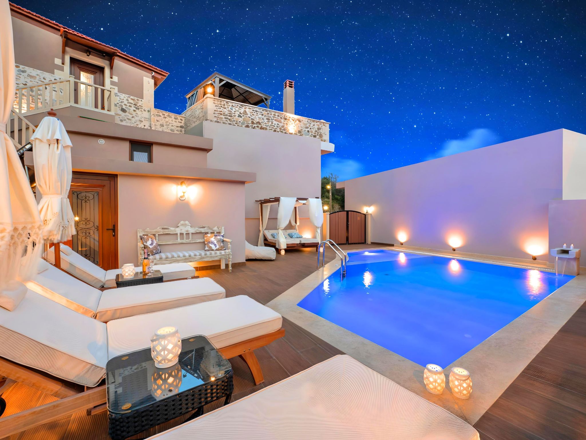 Vakantiehuis met privé zwembad in Argiroupoli (Griekenland) voor 8 personen