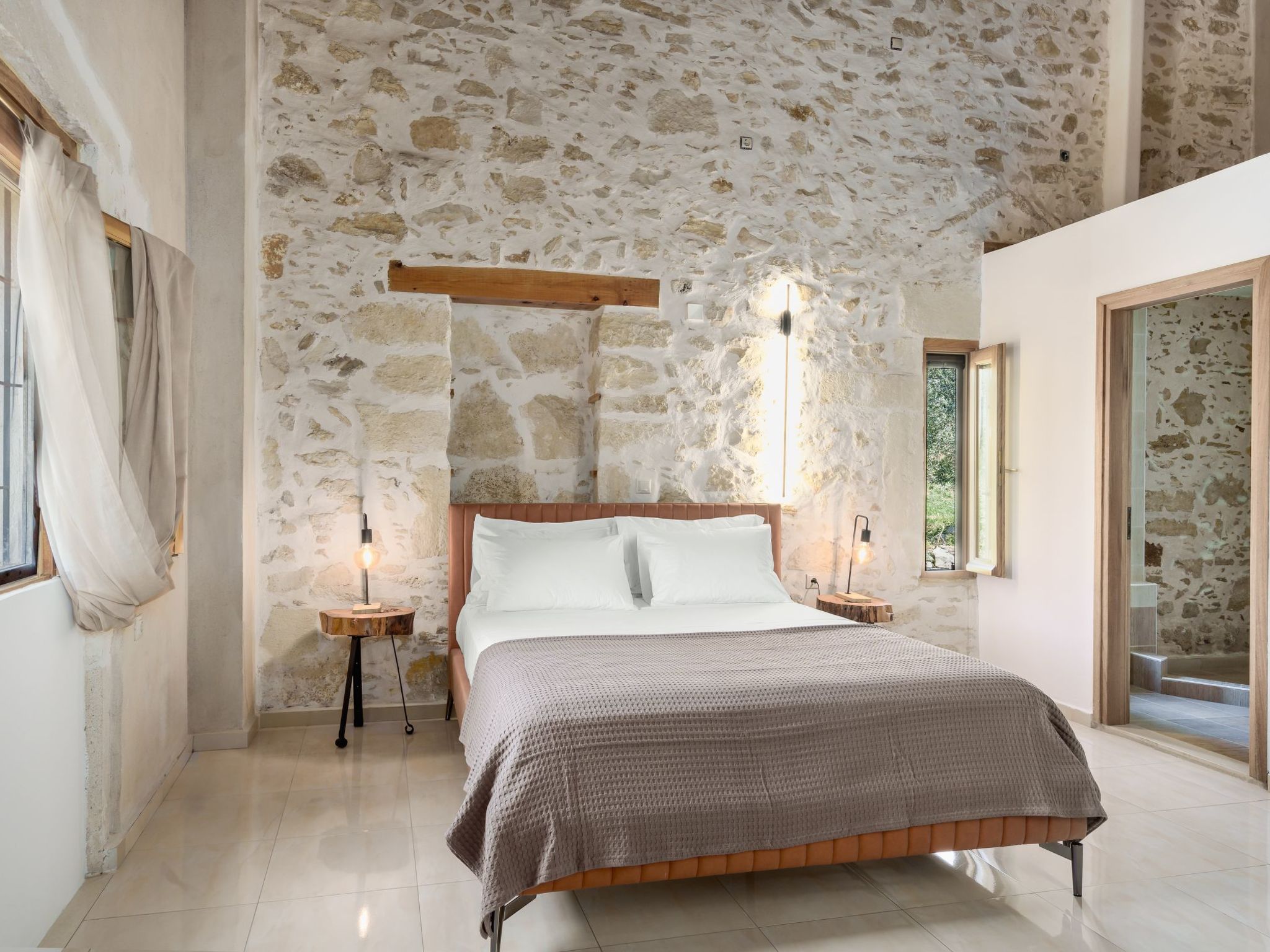 Neue Villa Myre 3, Privater Pool und 3 Wohnungen-Dedans