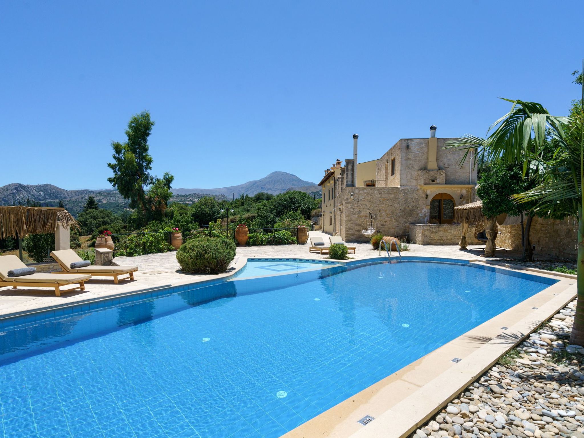 Neue Villa Myre 3, Privater Pool und 3 Wohnungen-Dehors