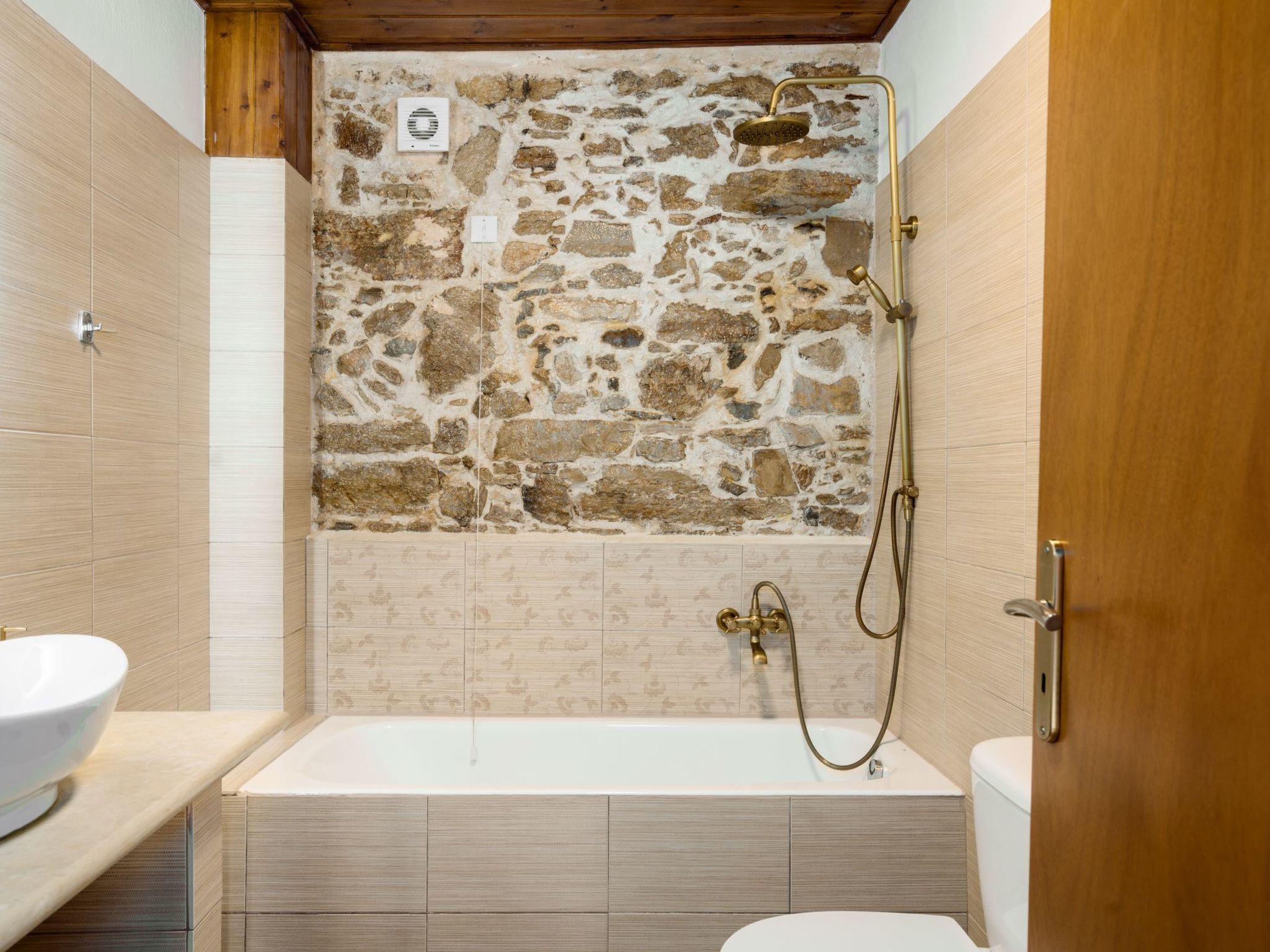 Neue Villa Myre 3, Privater Pool und 3 Wohnungen-Image-tags.info