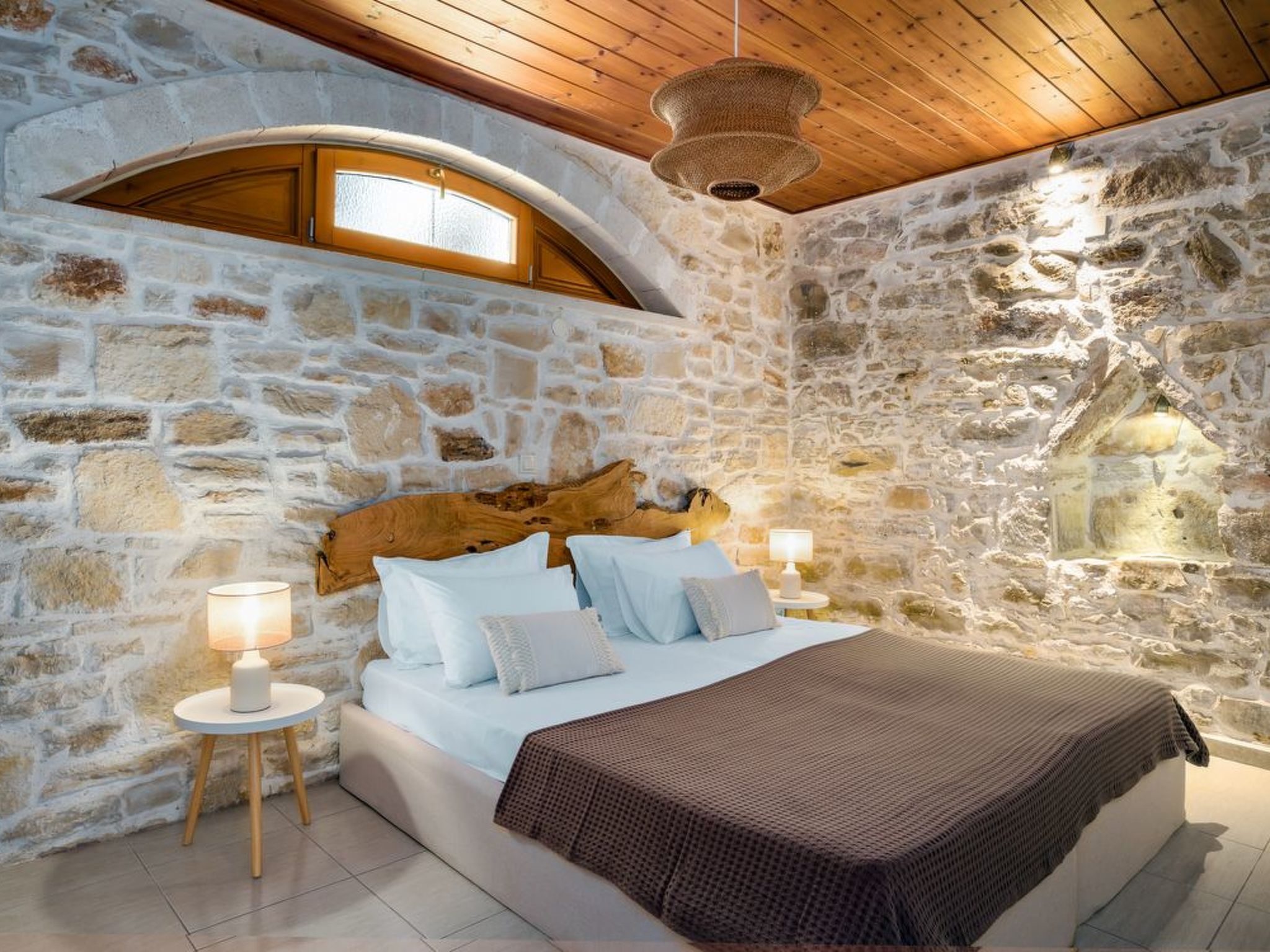 Neue Villa Myre 3, Privater Pool und 3 Wohnungen-Dedans