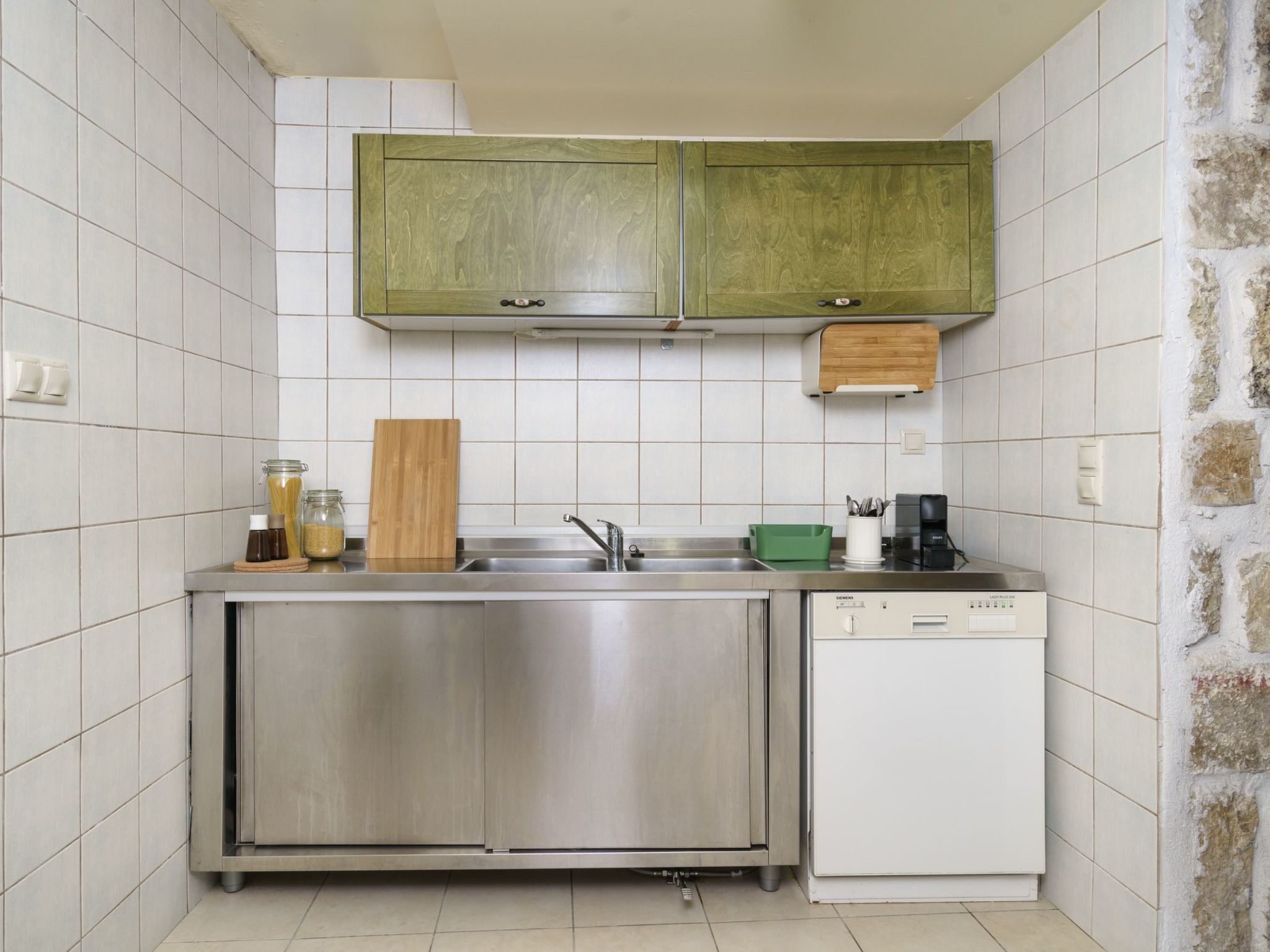 Neue Villa Myre 3, Privater Pool und 3 Wohnungen-Dedans