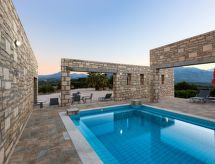 Villa Ypsilon: Vrijstaande luxe villa met privézwembad nabij zee in Argiroupoli - thumbnail 6