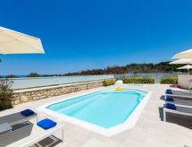 Deluxe Villa Ianthos - Whirlpool im Freien, Kinderpool