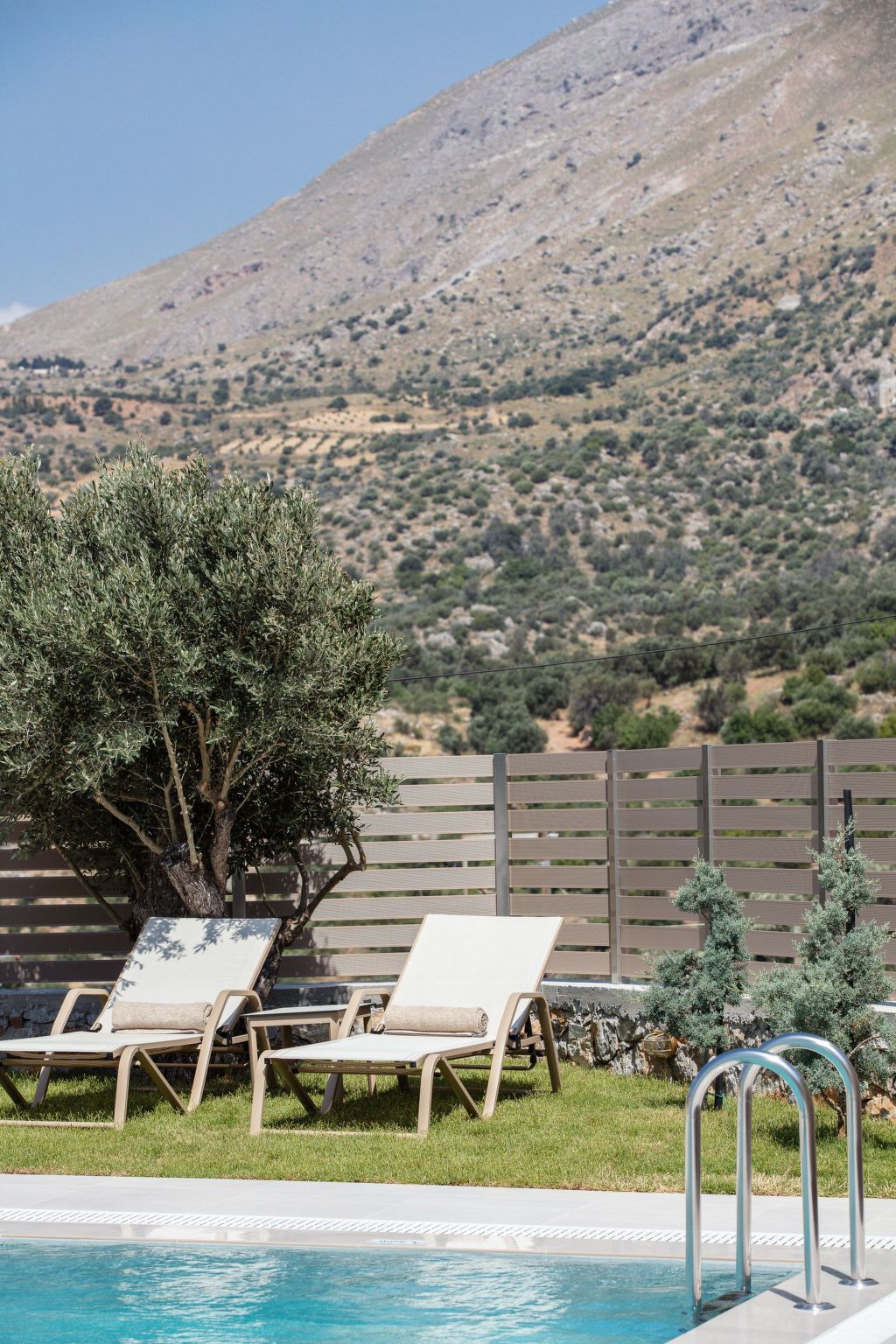 Berghütte "Kedros Villa" mit Bergblick-Buiten
