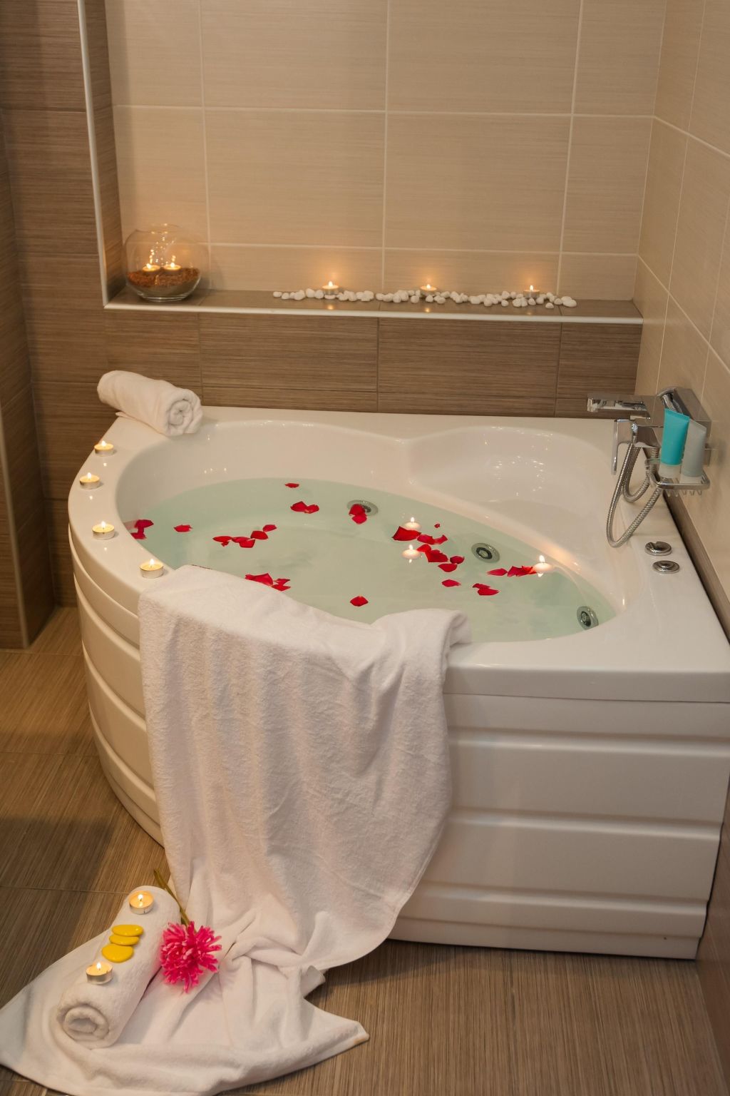 Ferienvilla Natur mit Pool und Terrasse-Binnen