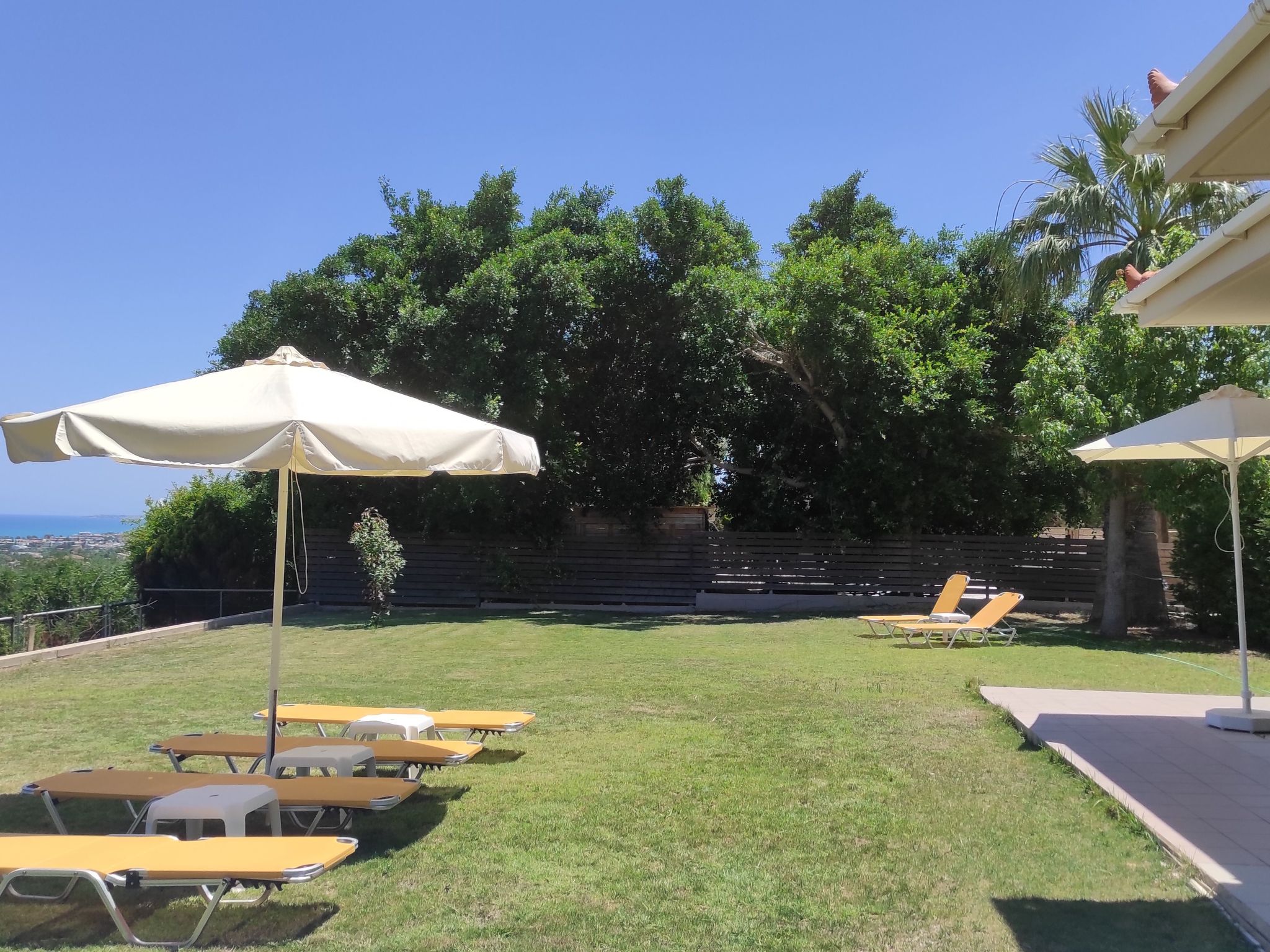 Sea Breeze Villa, atemberaubender Garten mit Meerblick-Binnen