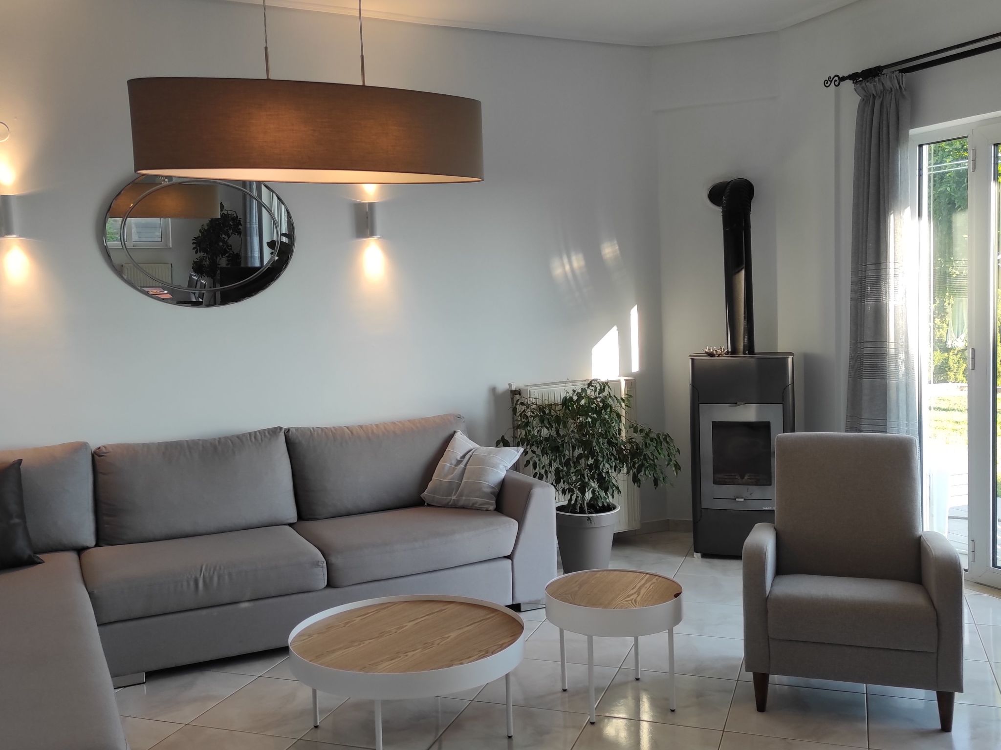 Sea Breeze Villa, atemberaubender Garten mit Meerblick-Binnen