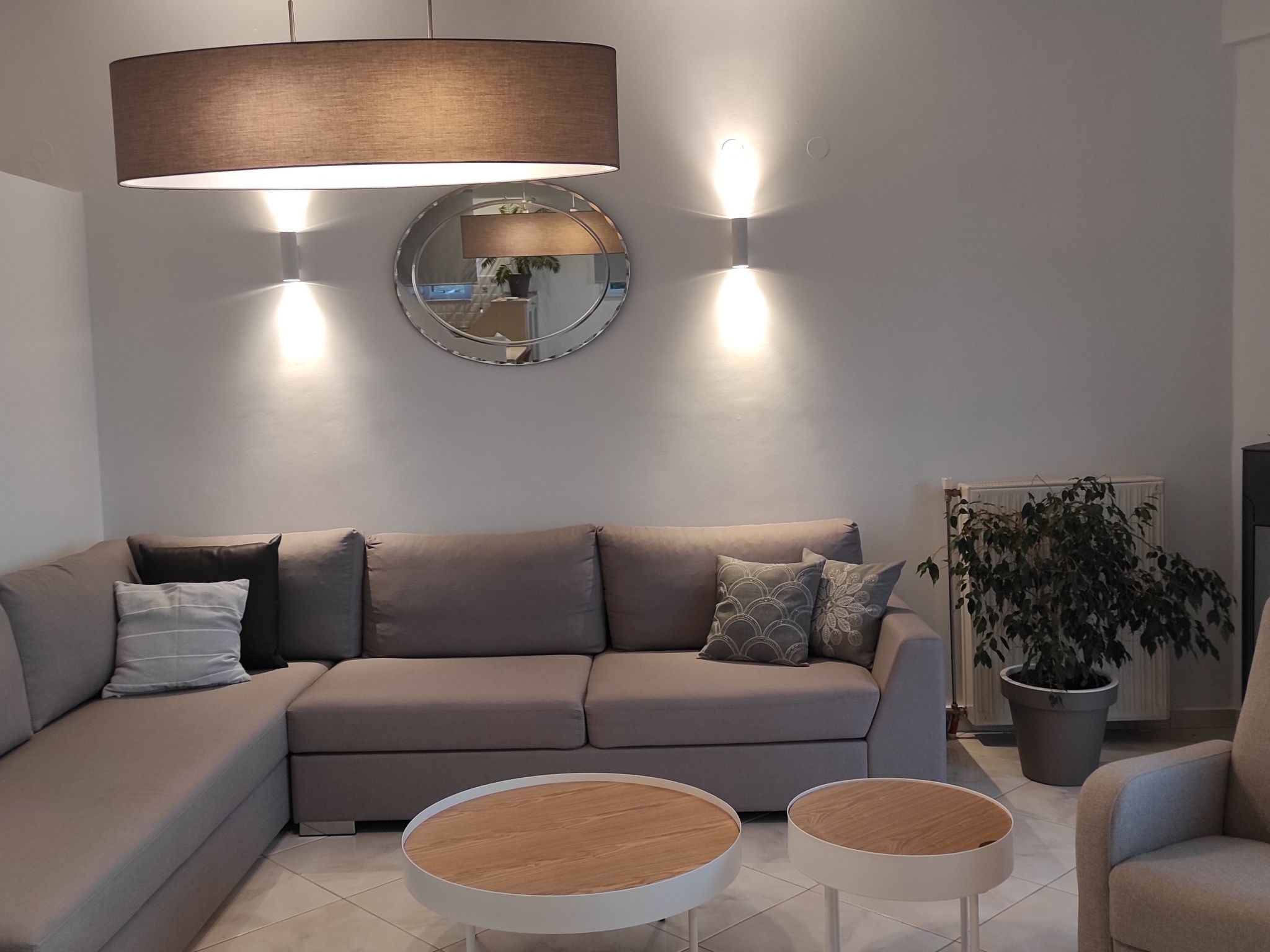 Sea Breeze Villa, atemberaubender Garten mit Meerblick-Binnen