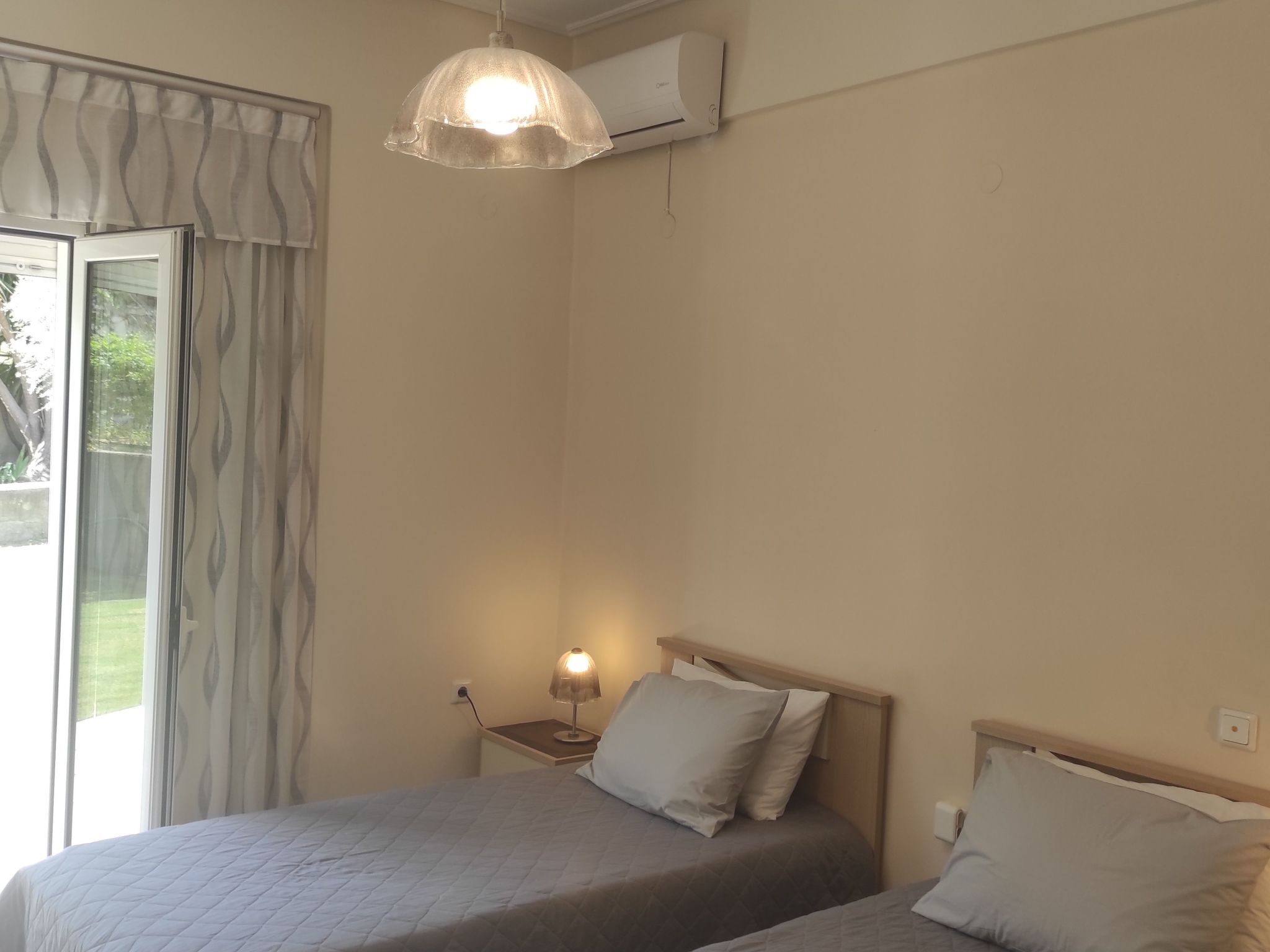 Sea Breeze Villa, atemberaubender Garten mit Meerblick-Binnen