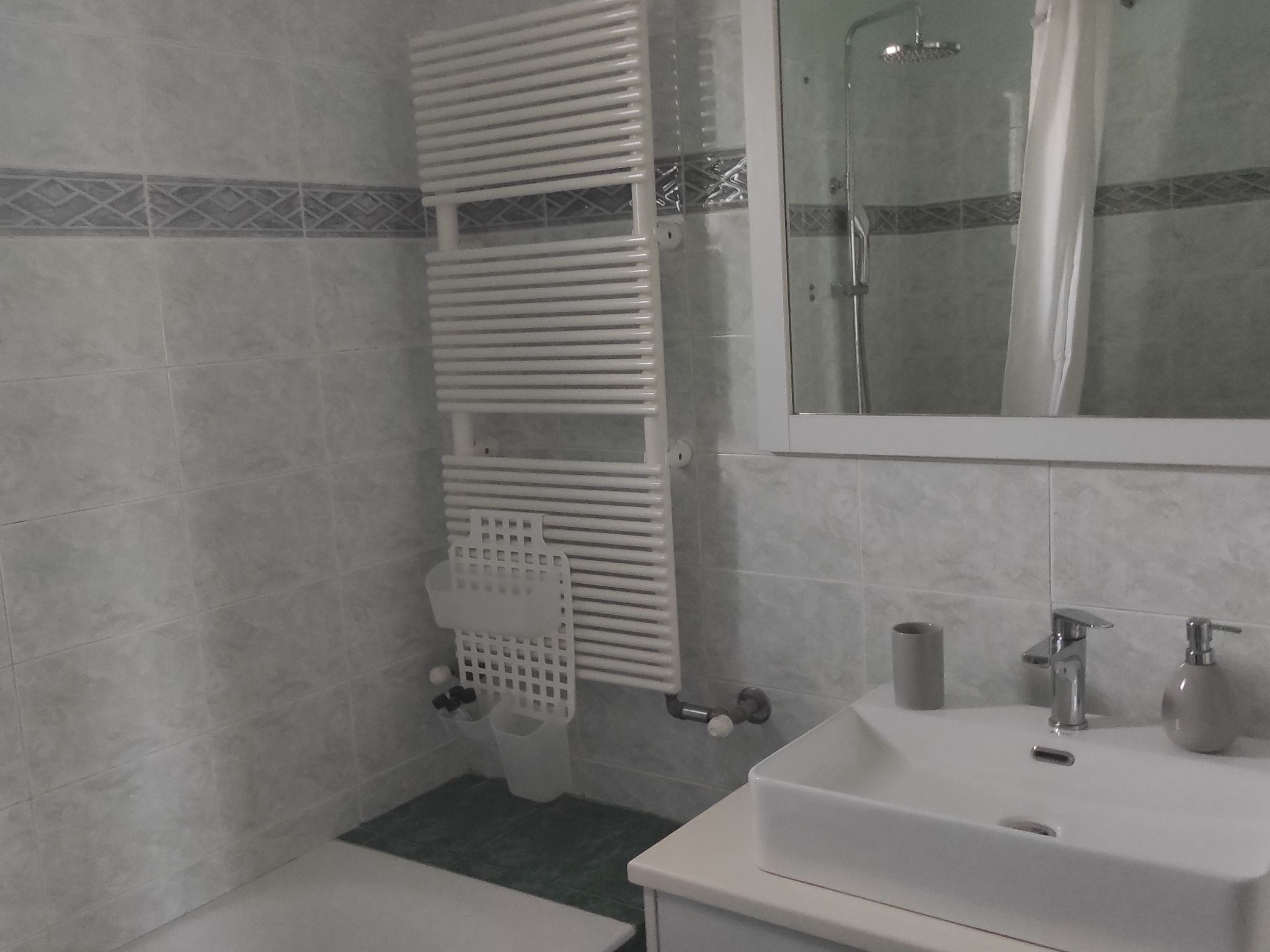 Sea Breeze Villa, atemberaubender Garten mit Meerblick-Binnen