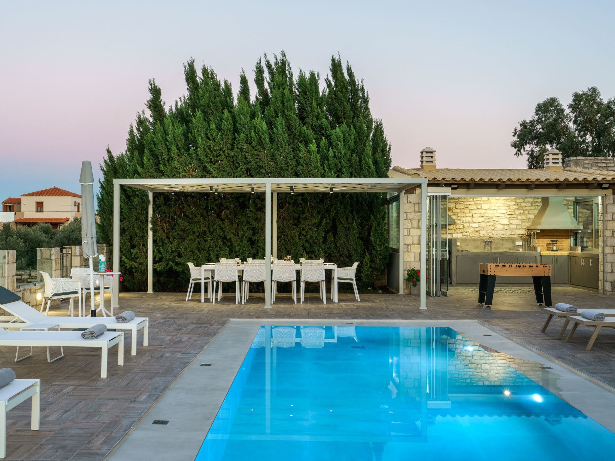 Ferienvilla "Oak Luxury" mit eigenem Pool-Draußen