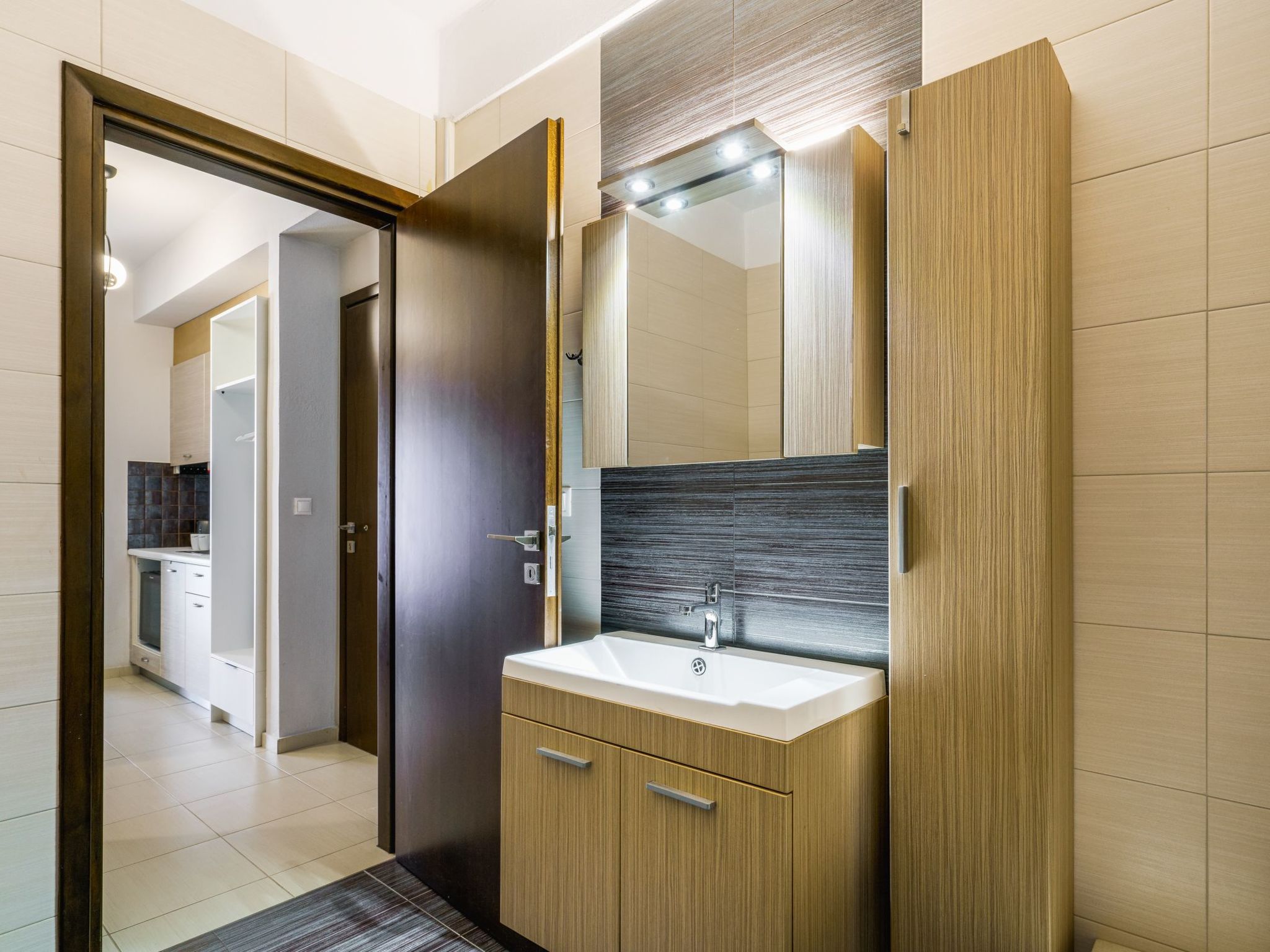 Ferienvilla "Oak Luxury" mit eigenem Pool-Drinnen