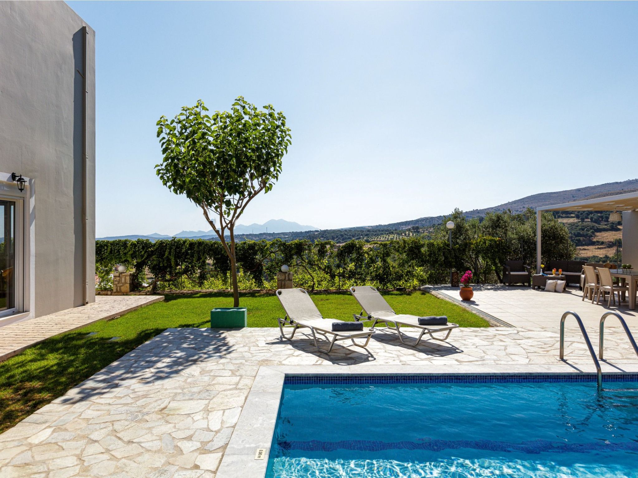 Familienfreundliche Villa mit privatem Pool und BBQ-Image-tags.info