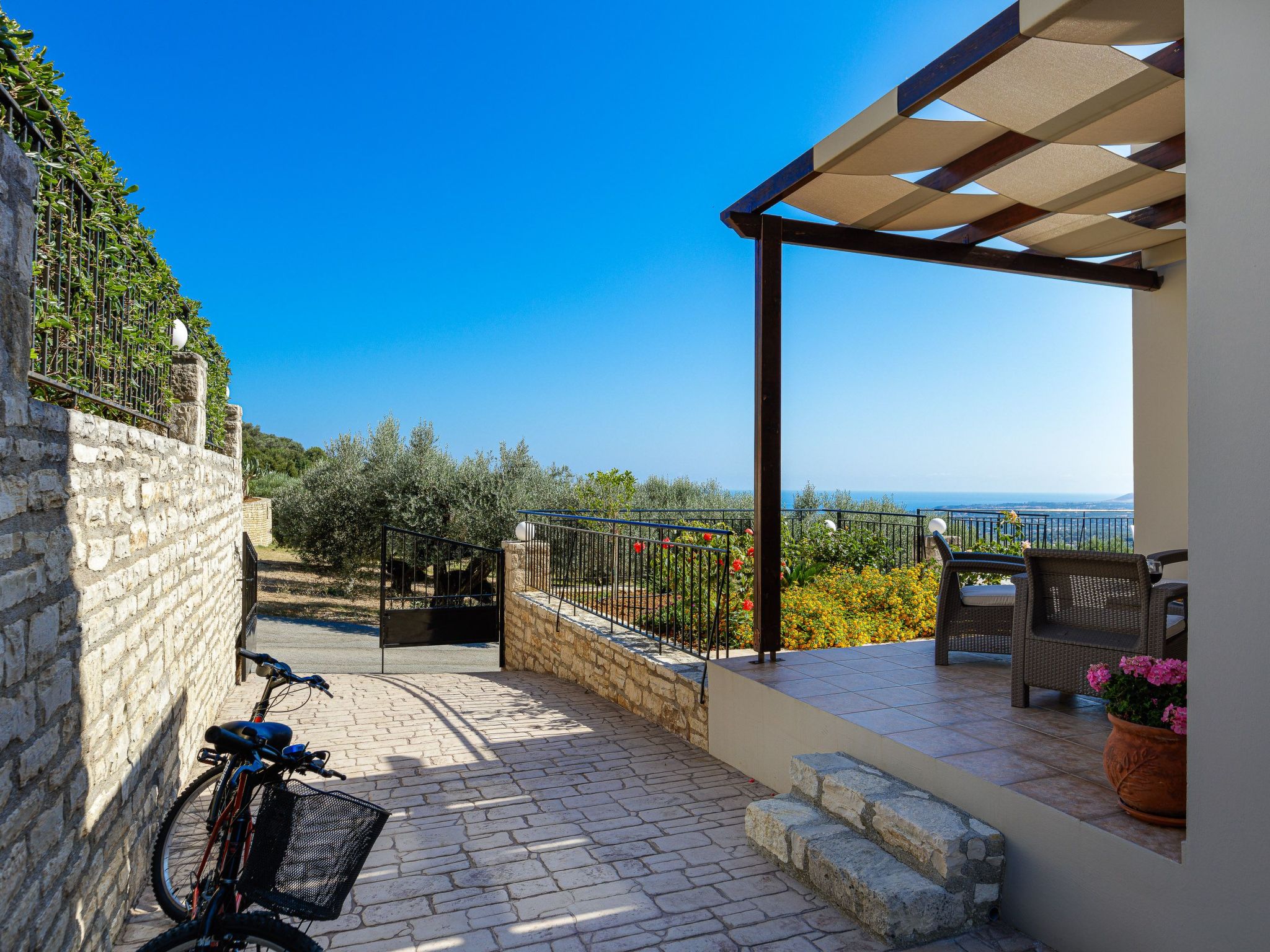 Familienfreundliche Villa mit privatem Pool und BBQ-Buiten