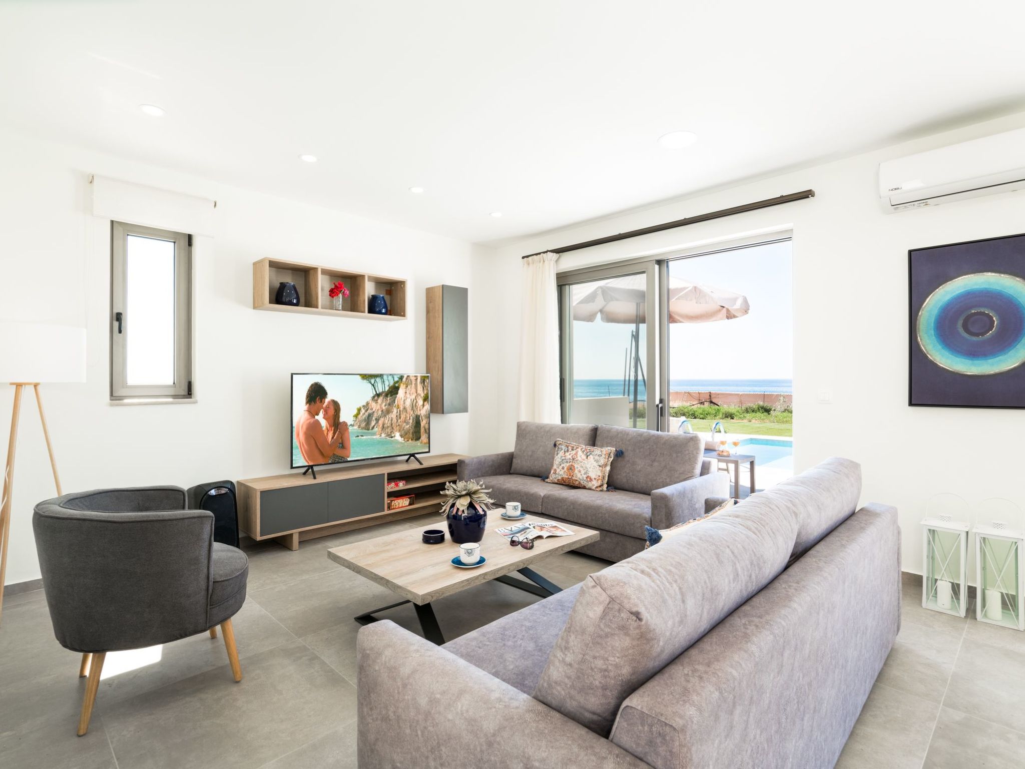 Villa am Strand mit Pool, Kinderbereich und BBQ-Image-tags.info