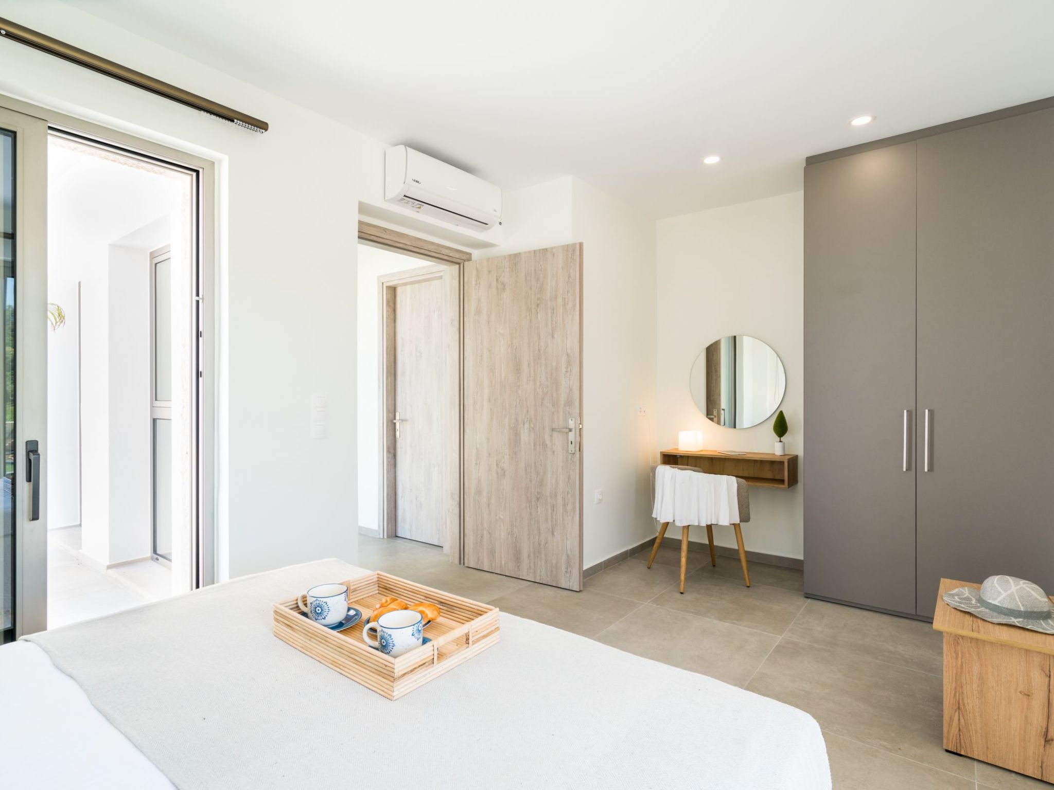 Villa am Strand mit Pool, Kinderbereich und BBQ-Image-tags.info