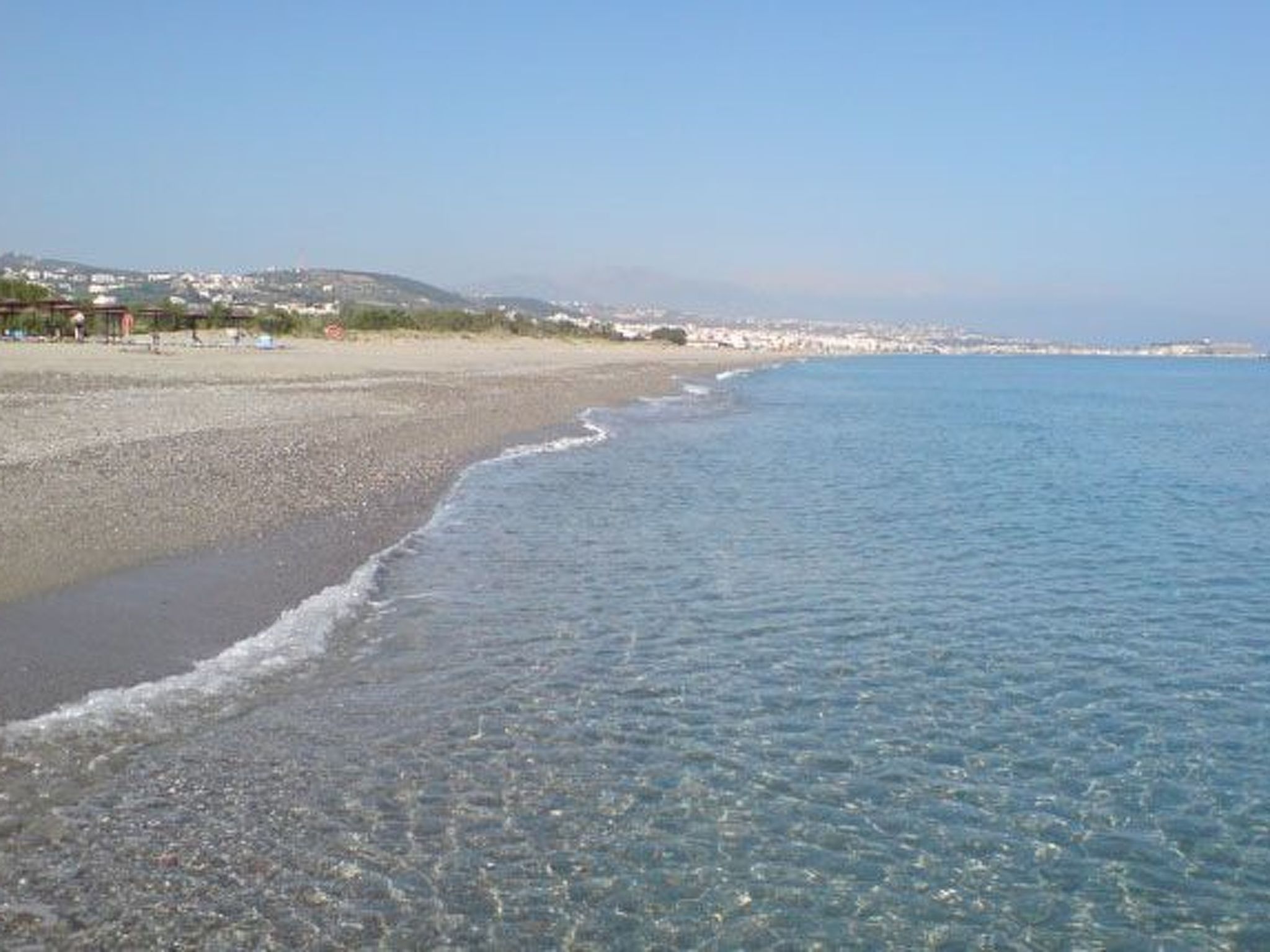 Familienvilla mit privatem Pool, Spielplatz und BBQ-Image-tags.info