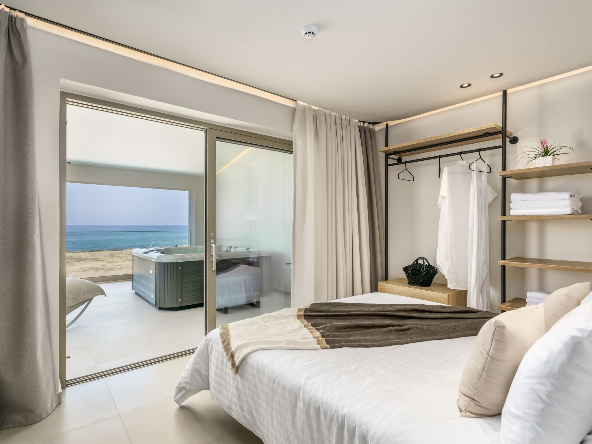 Villa am Strand, beheizter Pool, Playarea, Whirlpool-Inside