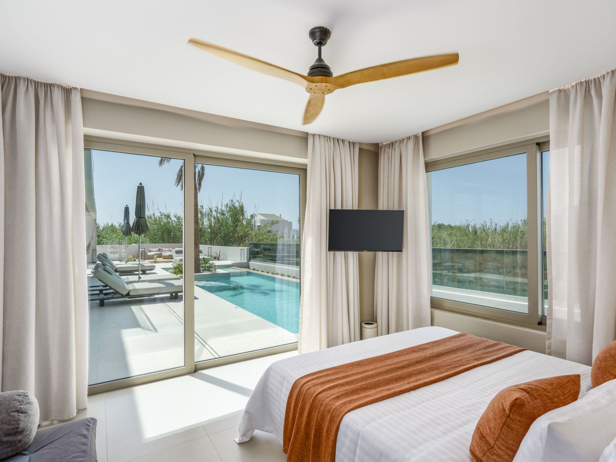 Villa am Strand, beheizter Pool, Playarea, Whirlpool-Inside