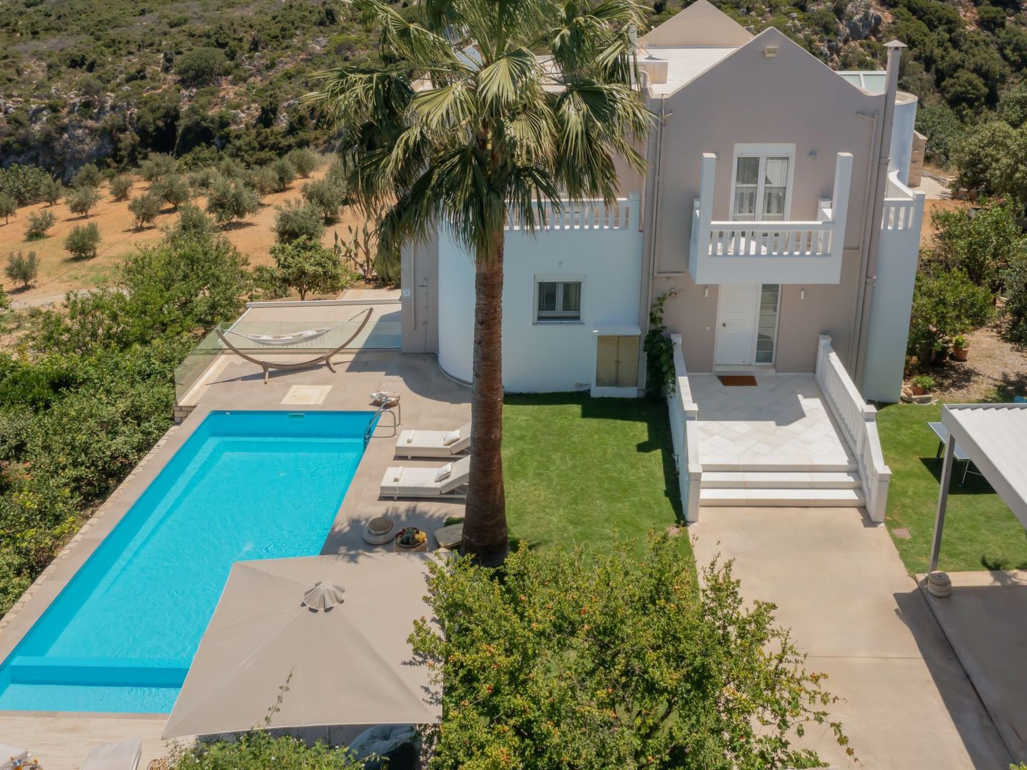 Villa mit Infinity-Pool und BBQ, Nähe zum Strand-Image-tags.info