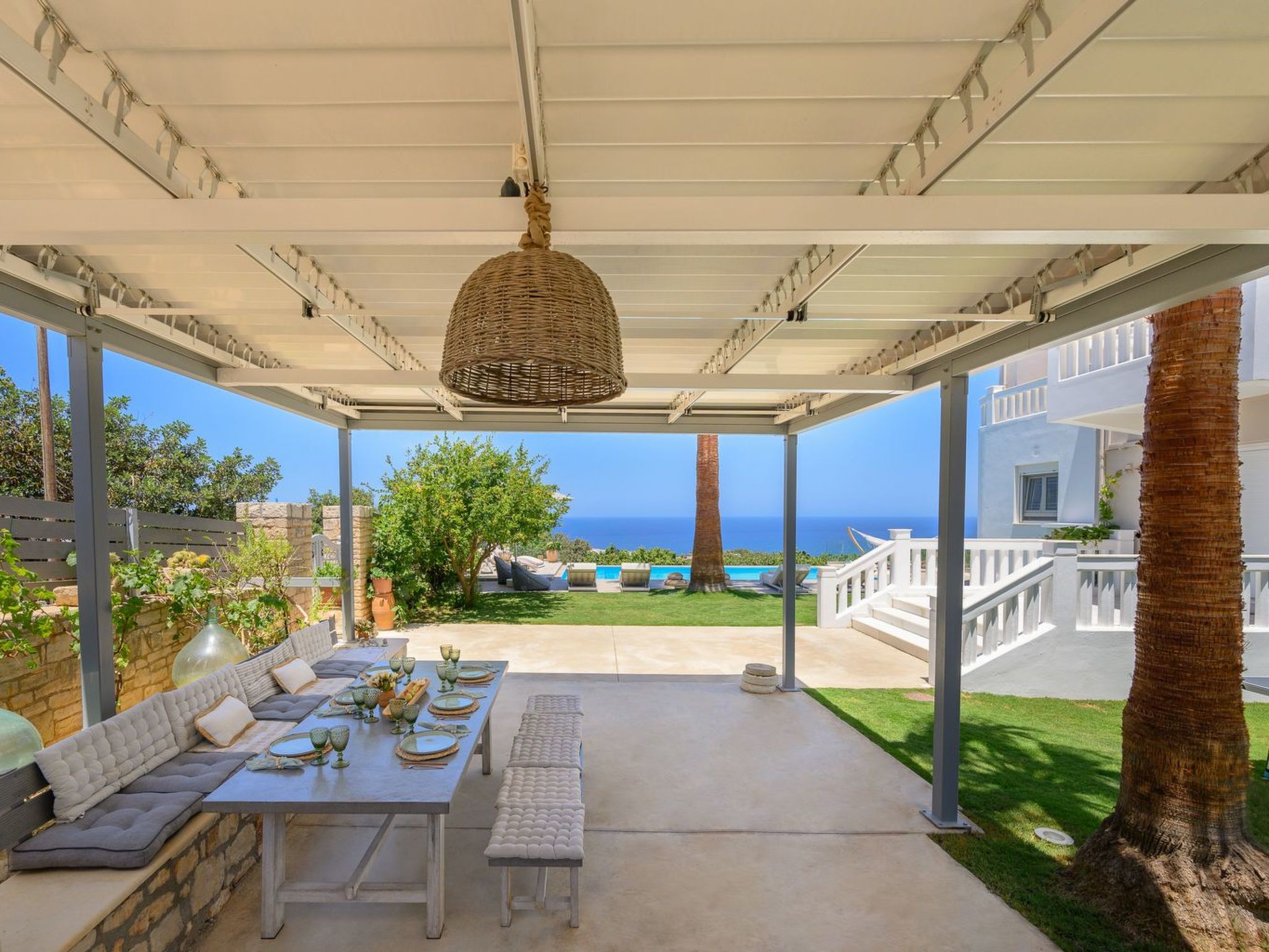 Villa mit Infinity-Pool und BBQ, Nähe zum Strand-Image-tags.info