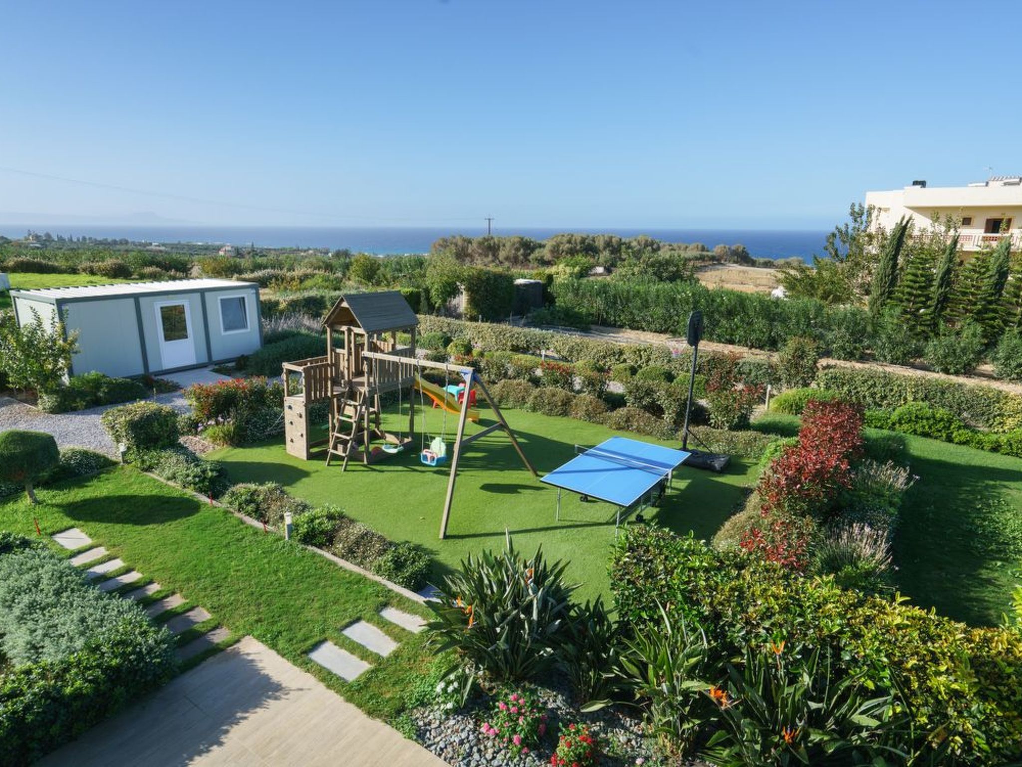 Lux-Villa mit Innen- und Außenpool, BBQ und Fitnessraum-Outside