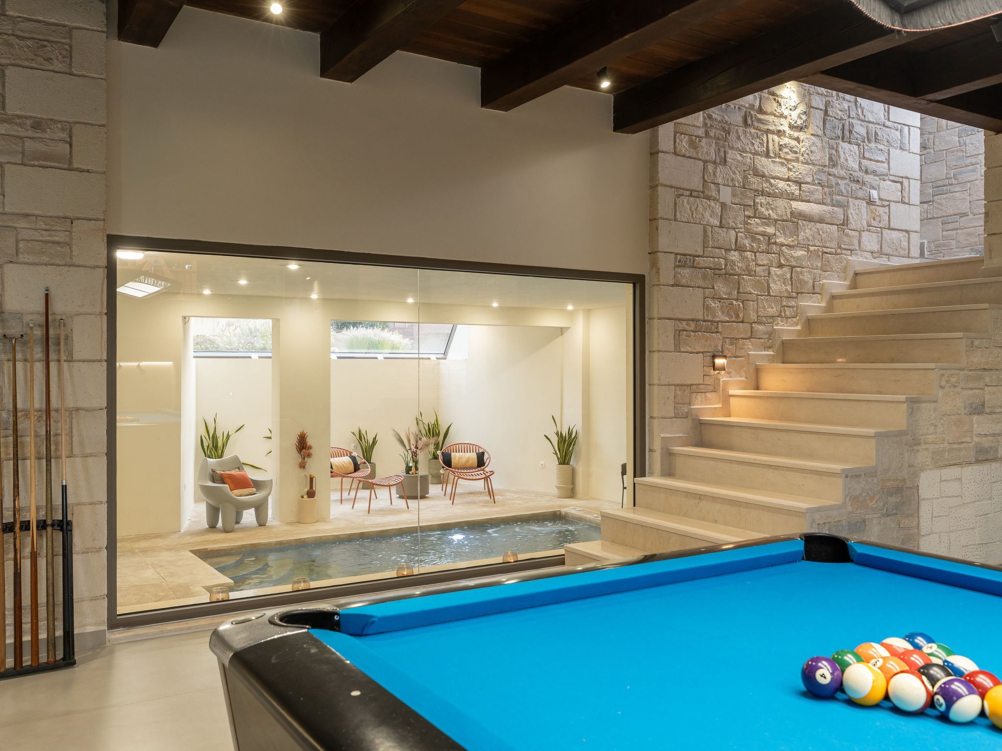 Kostenloses Frühstück, Pools, Kinderbereich, für 20 Gäste-Image-tags.info