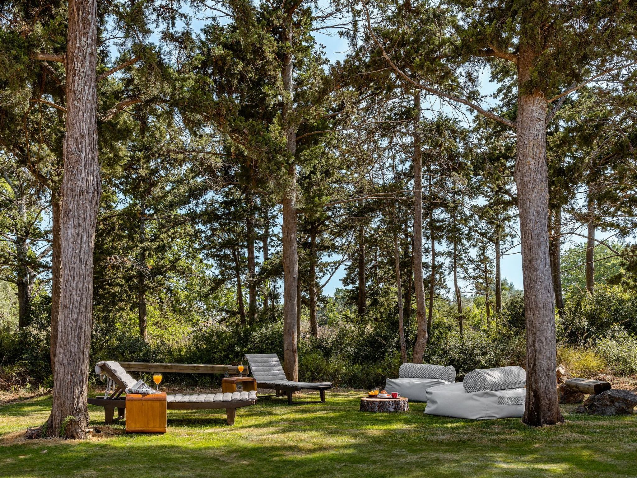 Kostenloses Frühstück, Pools, Kinderbereich, für 20 Gäste-Image-tags.info