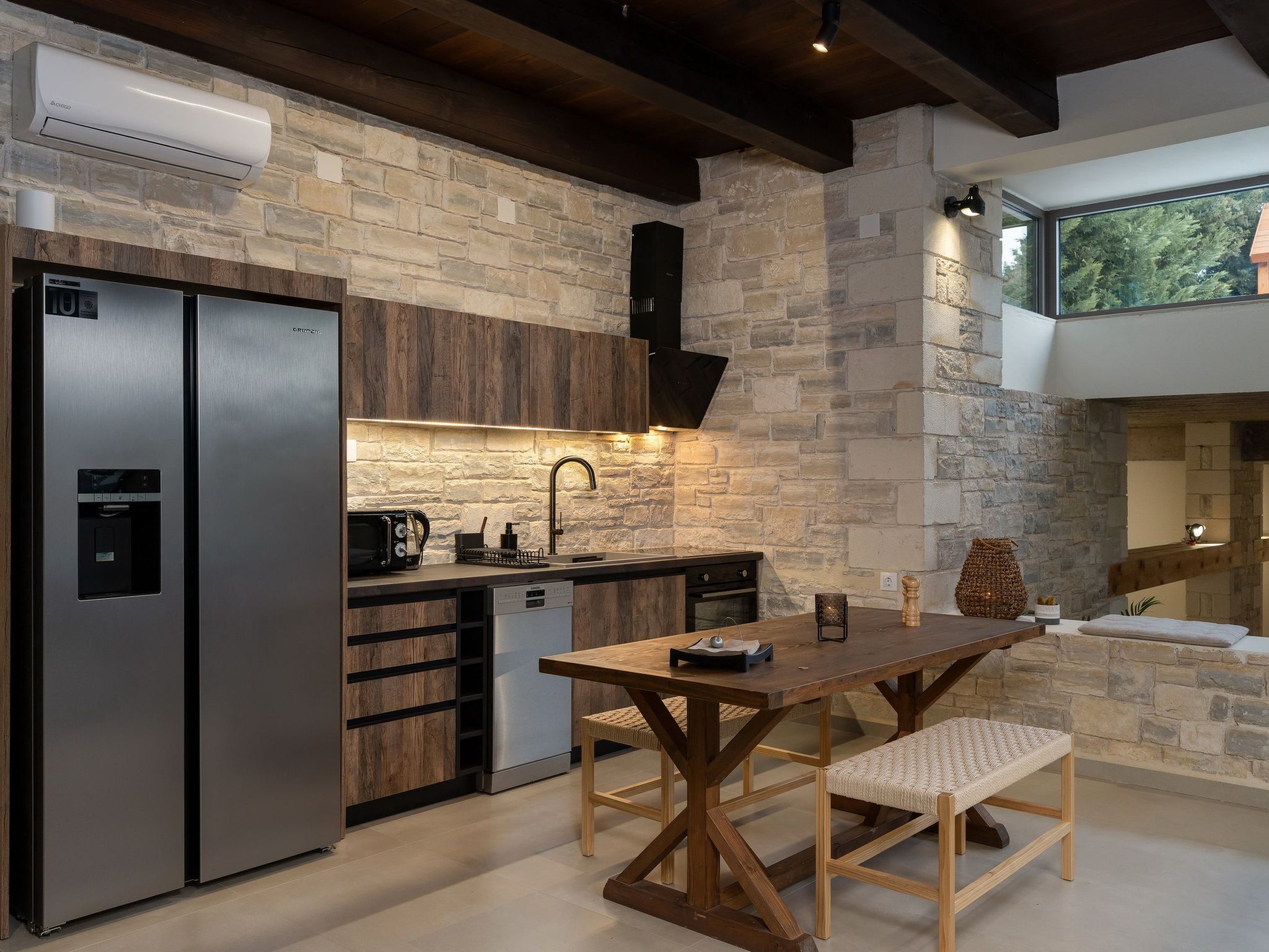 Kostenloses Frühstück, Pools, Kinderbereich, für 20 Gäste-Image-tags.info