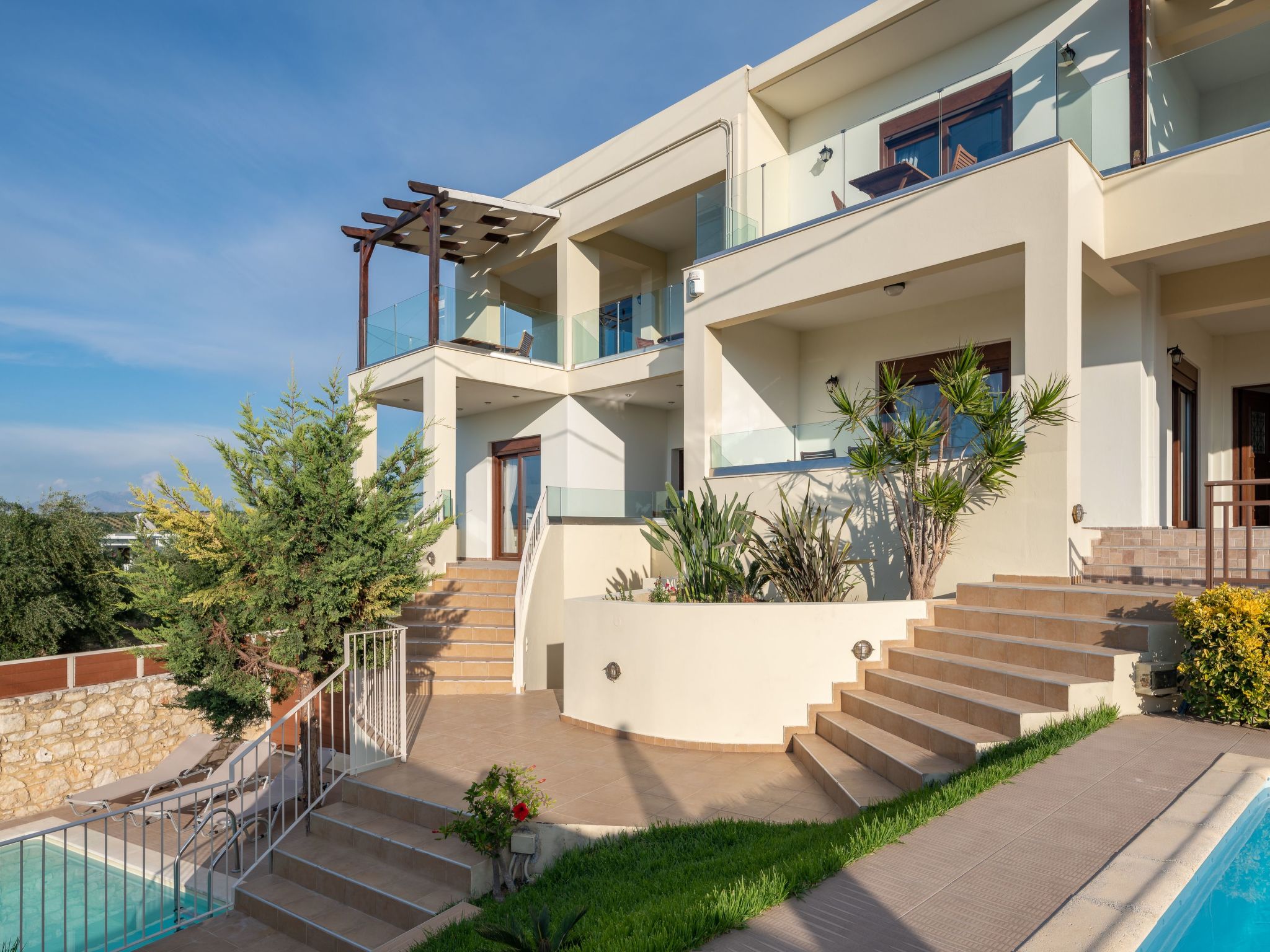 Ferienvilla "Rousa" mit Bergblick-Image-tags.info