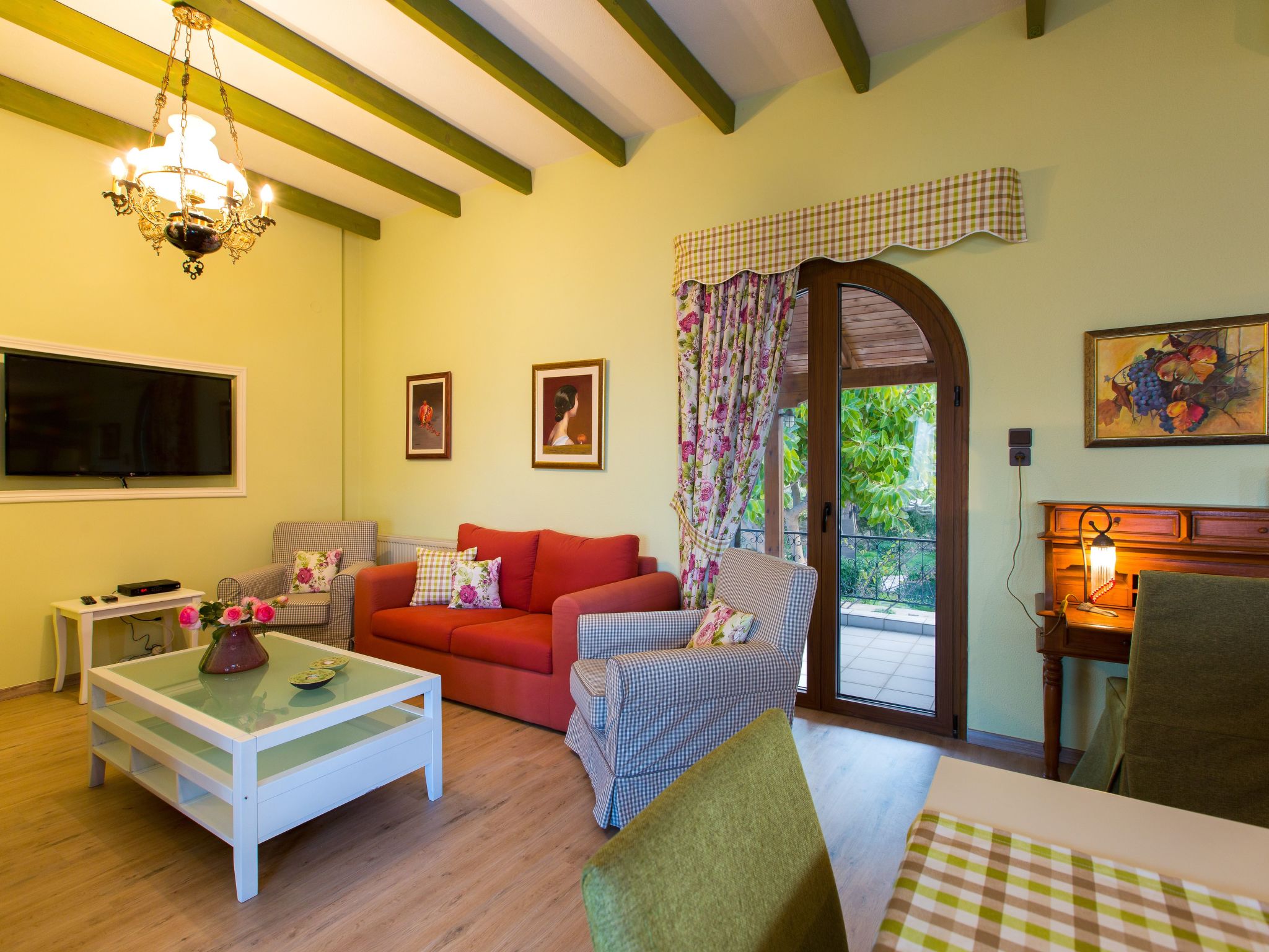 Villa am Strand mit privatem Swimmingpool und Meerblick