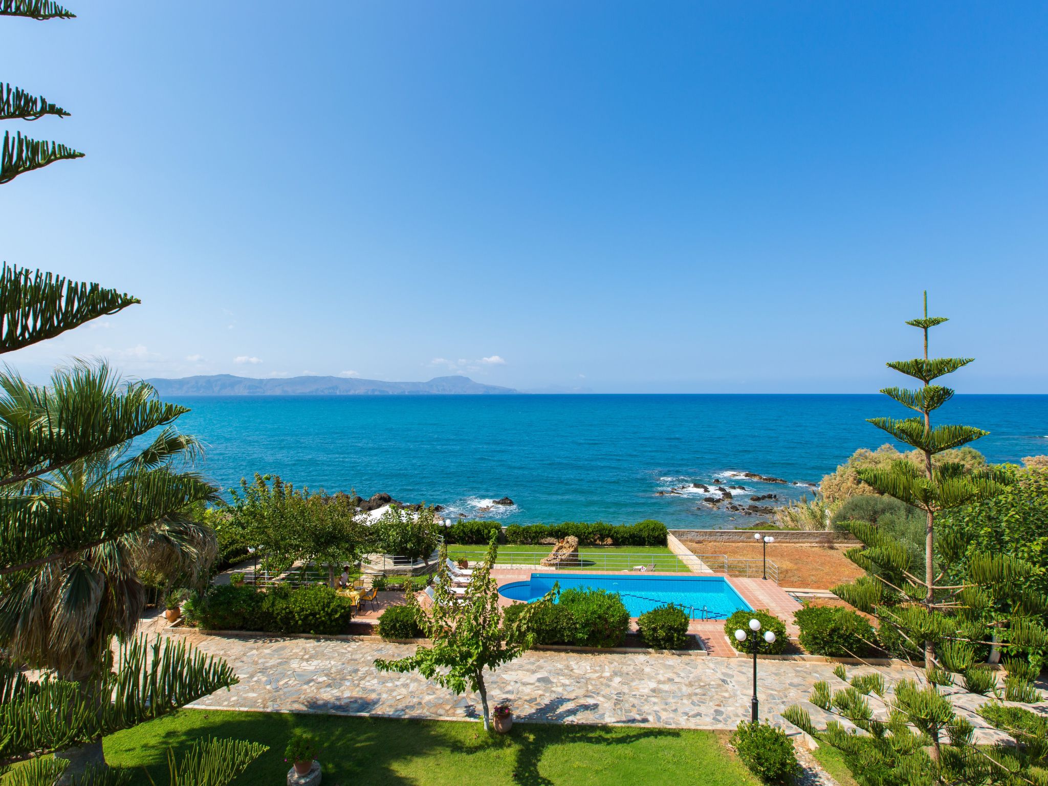 Villa am Strand mit privatem Swimmingpool und Meerblick-Image-tags.info