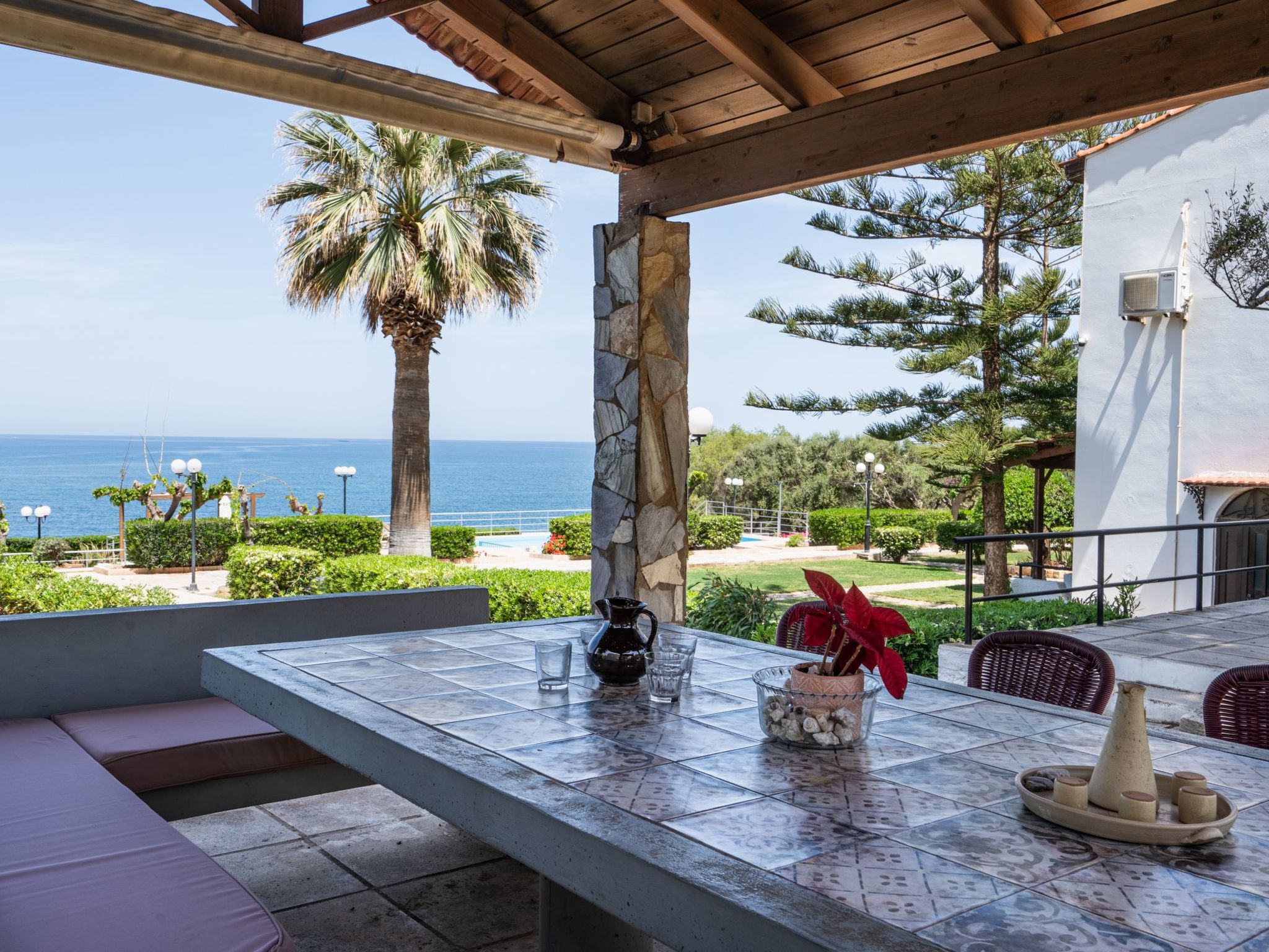 Villa am Strand mit privatem Swimmingpool und Meerblick-Image-tags.info