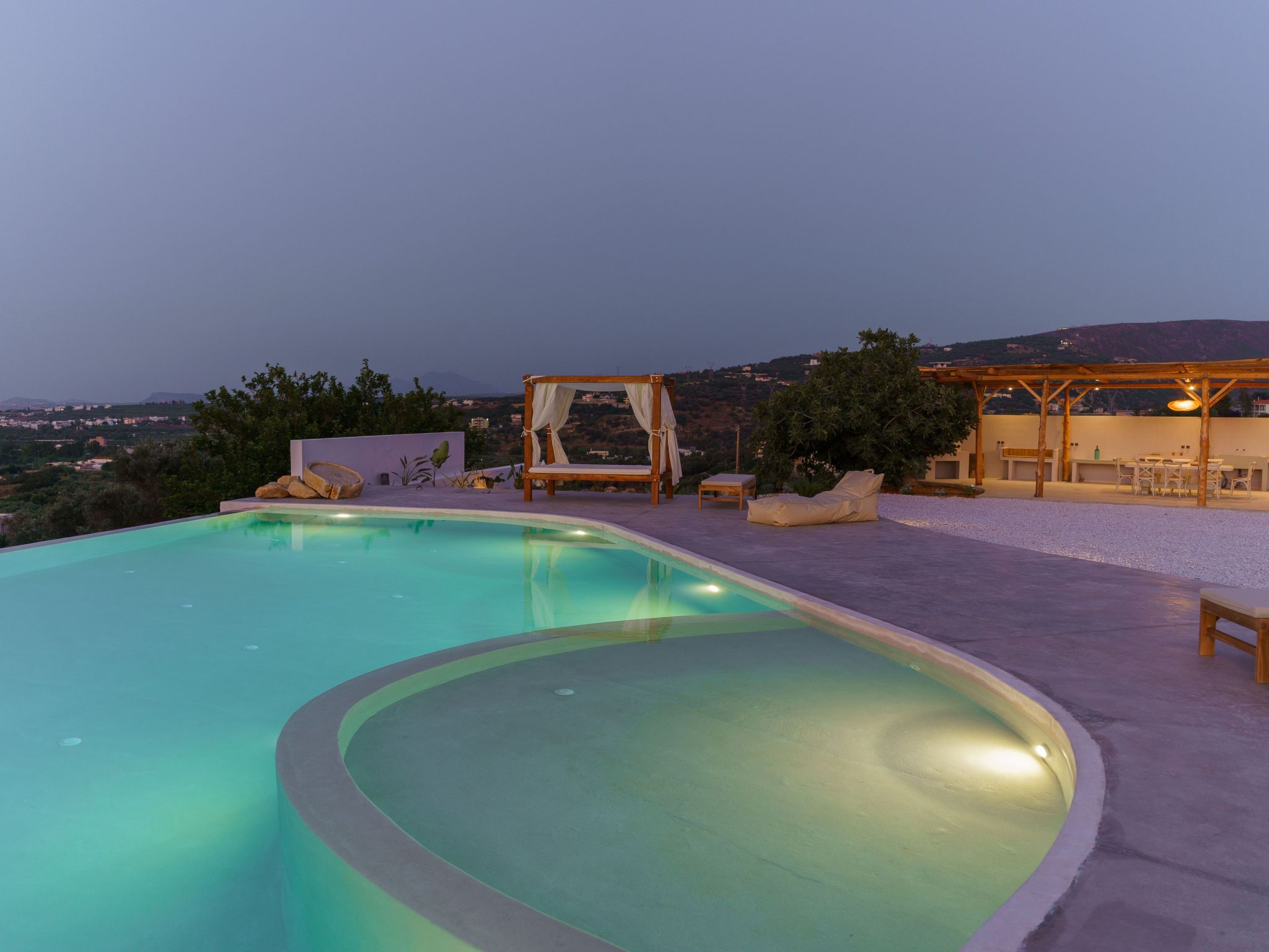 Villa mit Meerblick und privatem Pool, BBQ 1,5km vom Strand entfernt-Draußen