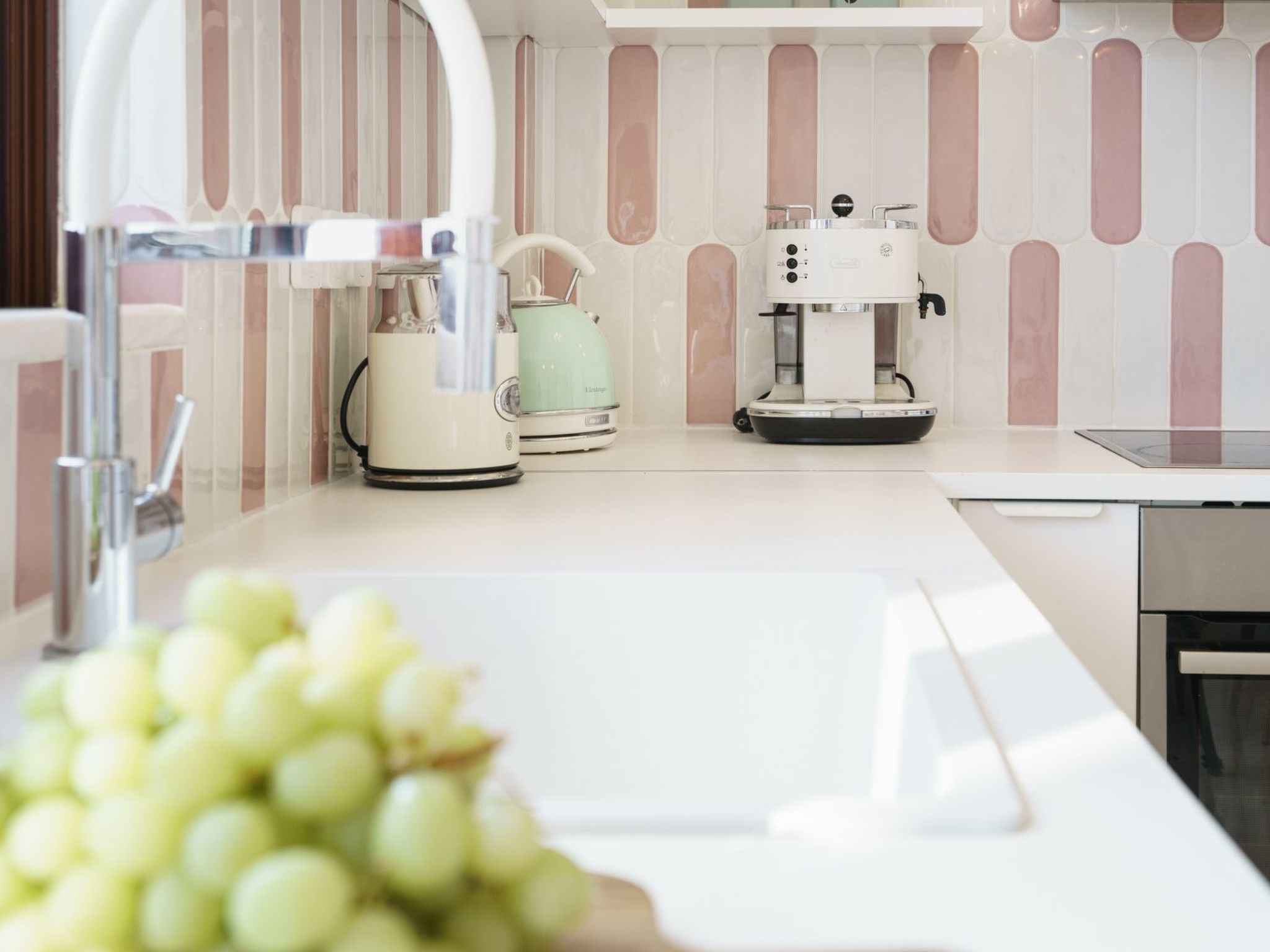 Villa mit Meerblick und privatem Pool, BBQ 1,5km vom Strand entfernt-Drinnen