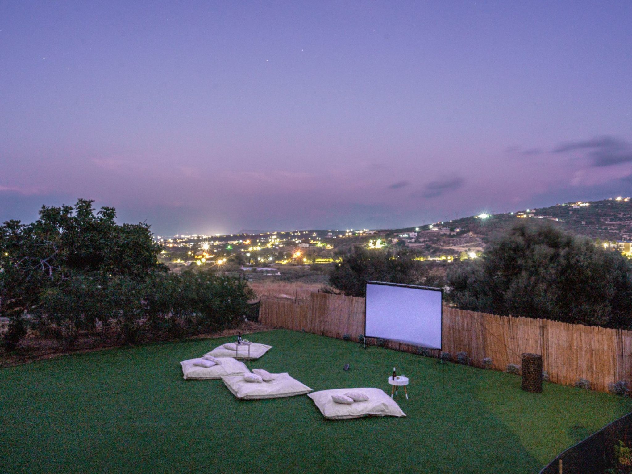 Villa mit Meerblick und privatem Pool, BBQ 1,5km vom Strand entfernt-Image-tags.info