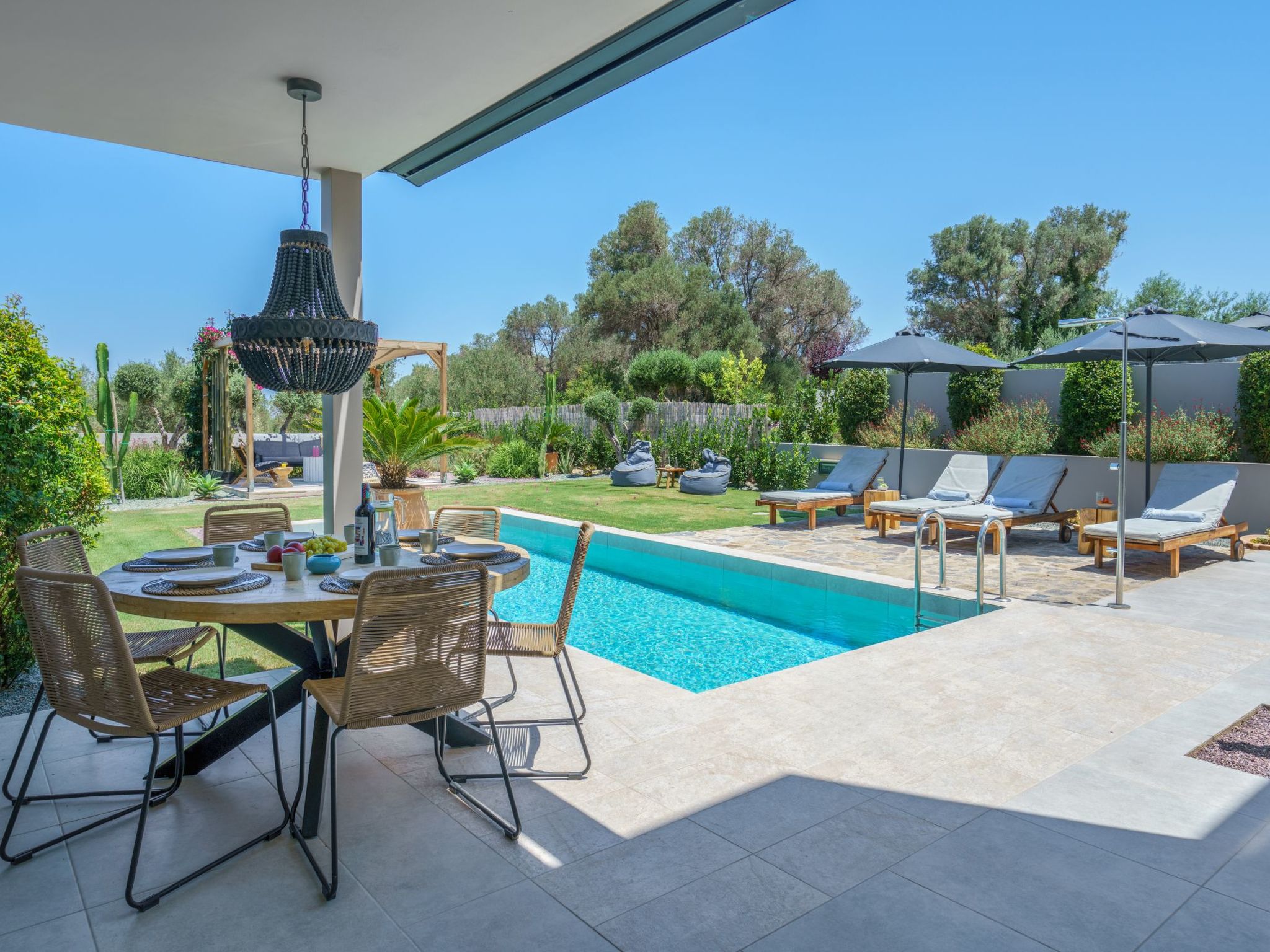 Neu gebaute Villa mit privatem Pool und BBQ-Image-tags.info