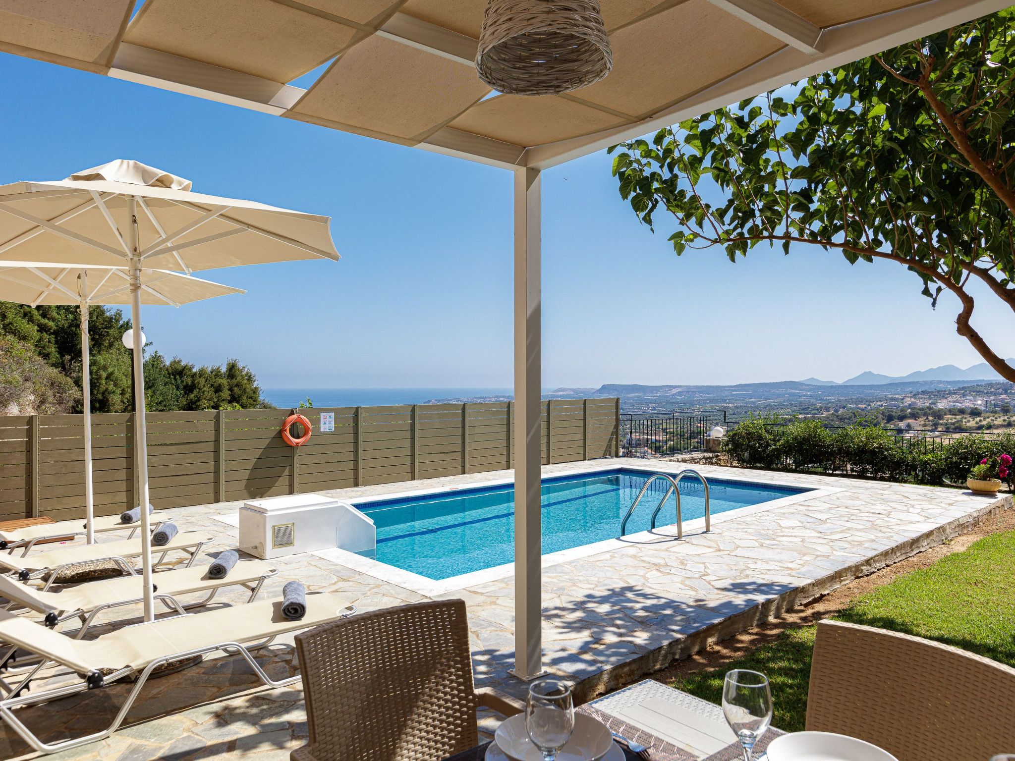 Entspannen Sie sich in der Villa mit privatem Pool, BBQ und Tischtennisplatte-Image-tags.info