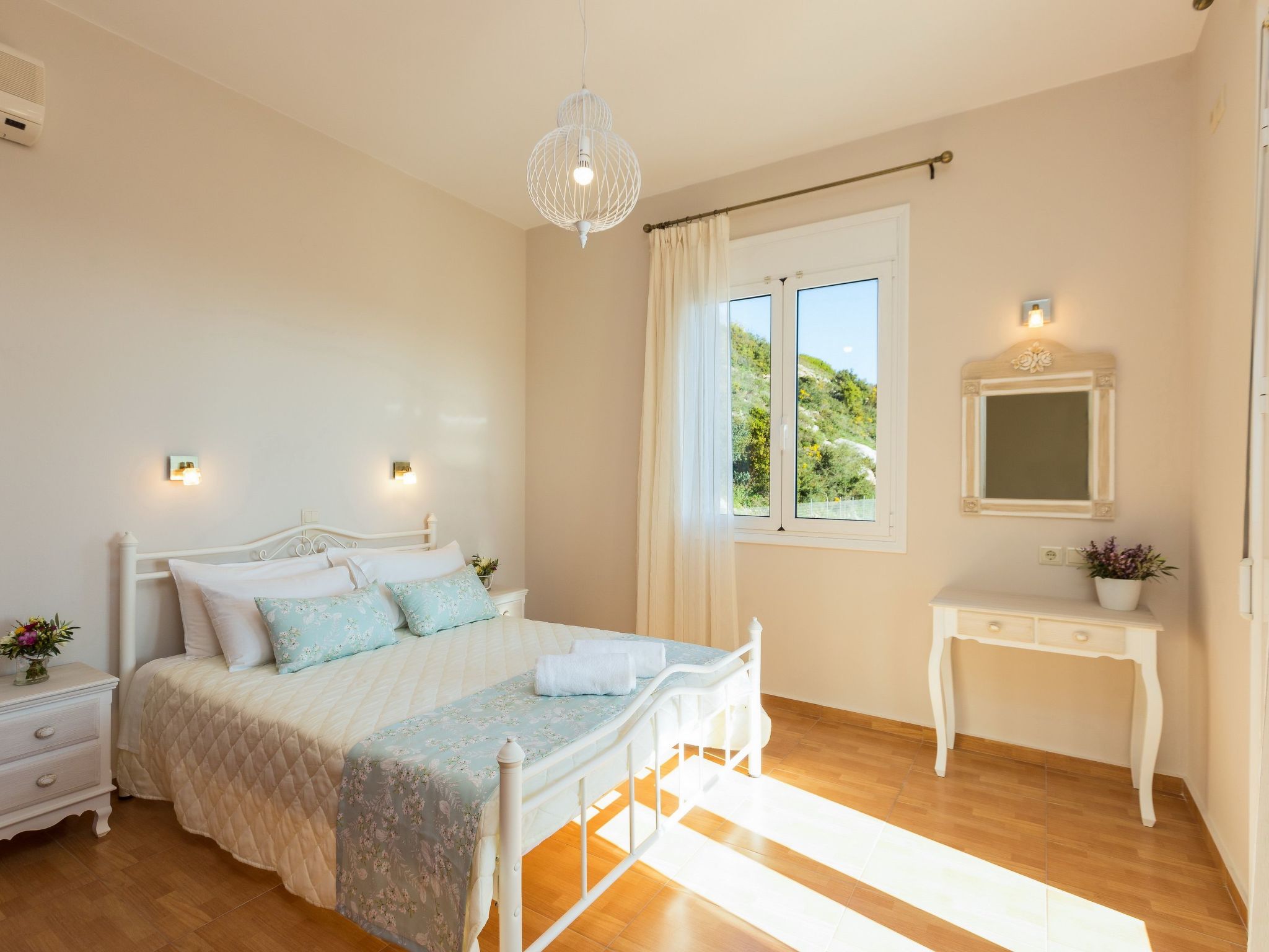 Ruhige Villa mit privatem Pool, BBQ und Kinderbereich-Binnen