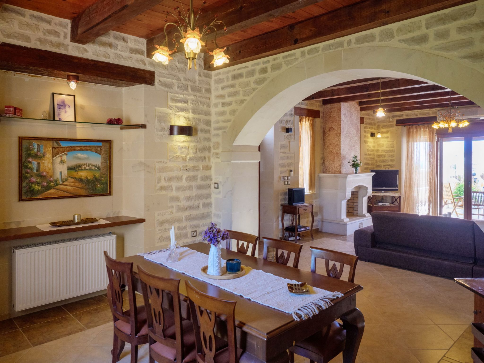 Familienfreundliche Villa mit Pool, BBQ, Kinderbereich-Inside