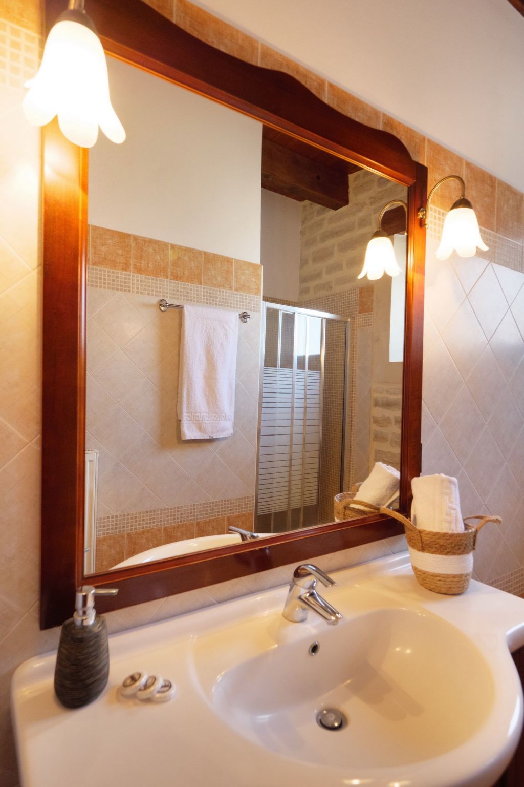 Familienfreundliche Villa mit Pool, BBQ, Kinderbereich-Inside