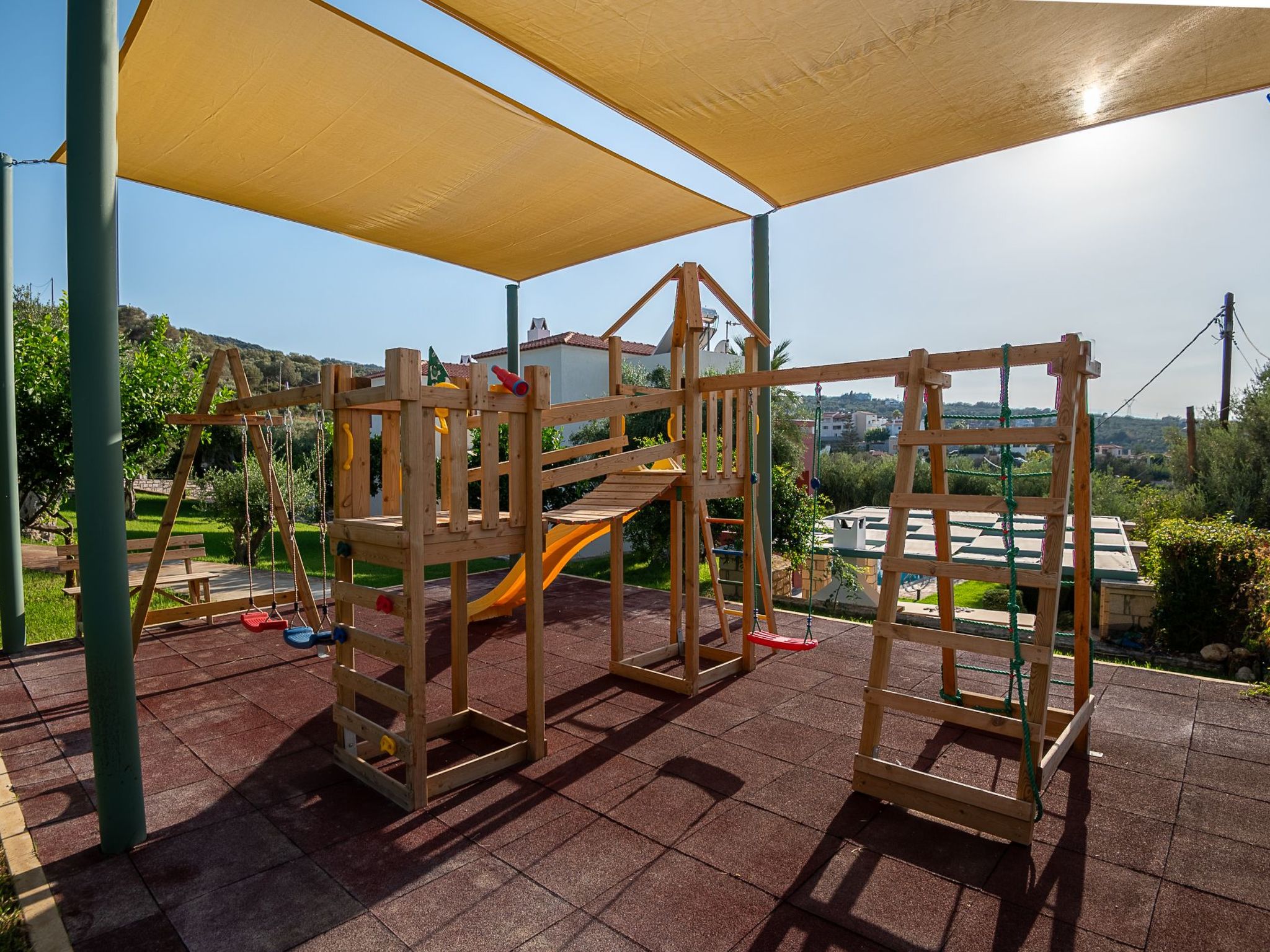 Neue Familienvillen mit 2 privaten Pools, Spielzimmer-Draußen