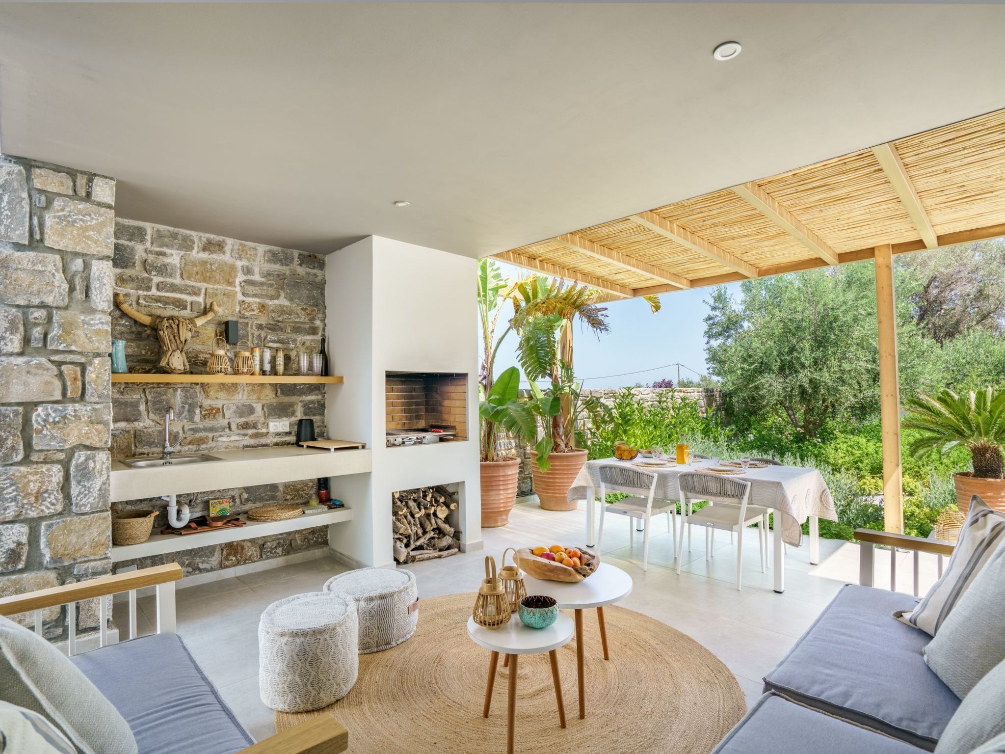 Neue moderne Villa Tessera mit privatem Pool und Grillplatz