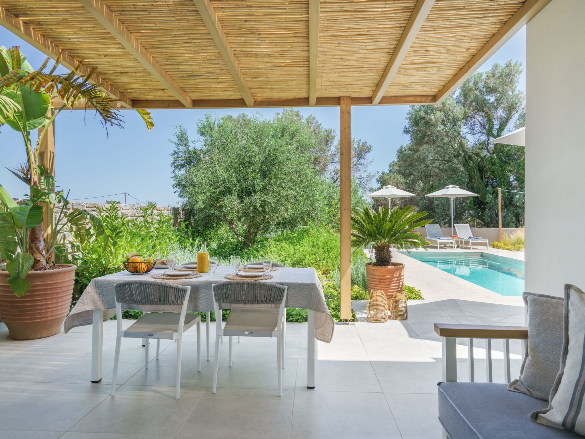 Neue moderne Villa Tessera mit privatem Pool und Grillplatz-Image-tags.info