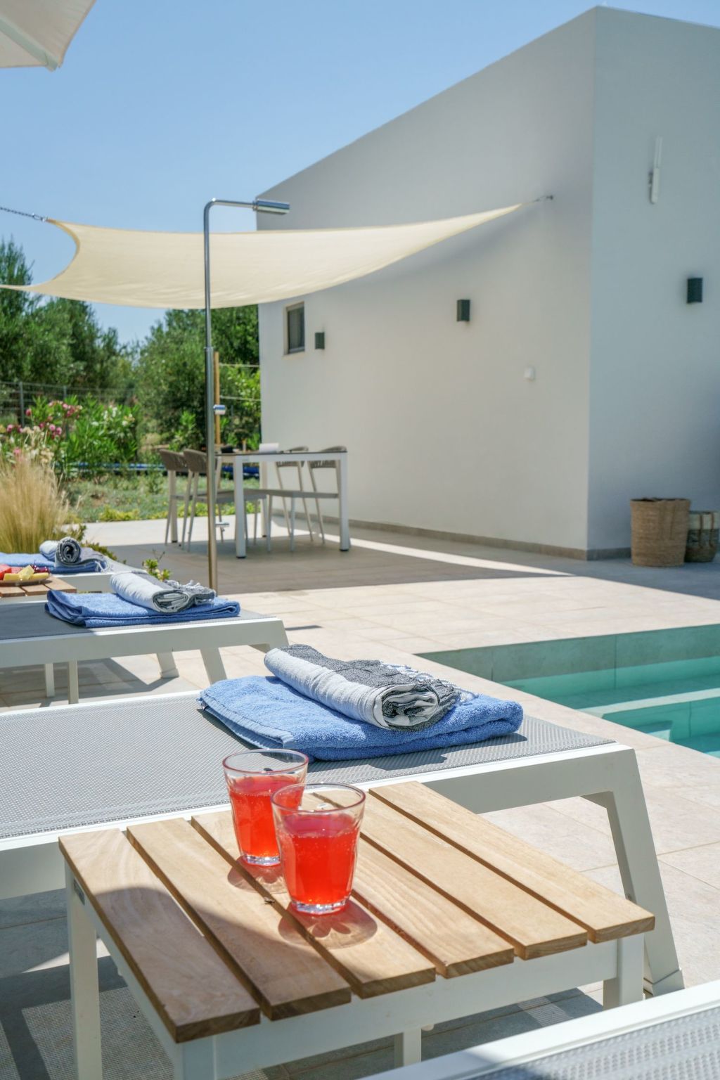 Neue moderne Villa Tessera mit privatem Pool und Grillplatz-Image-tags.info