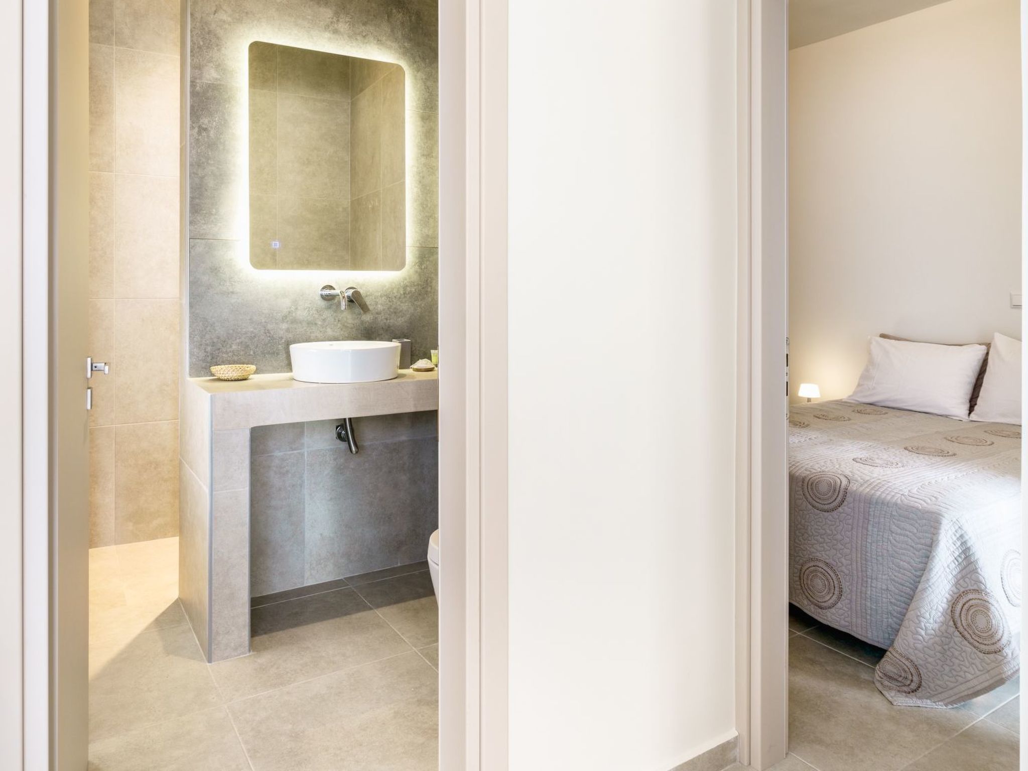 Neue moderne Villa Tessera mit privatem Pool und Grillplatz-Image-tags.info