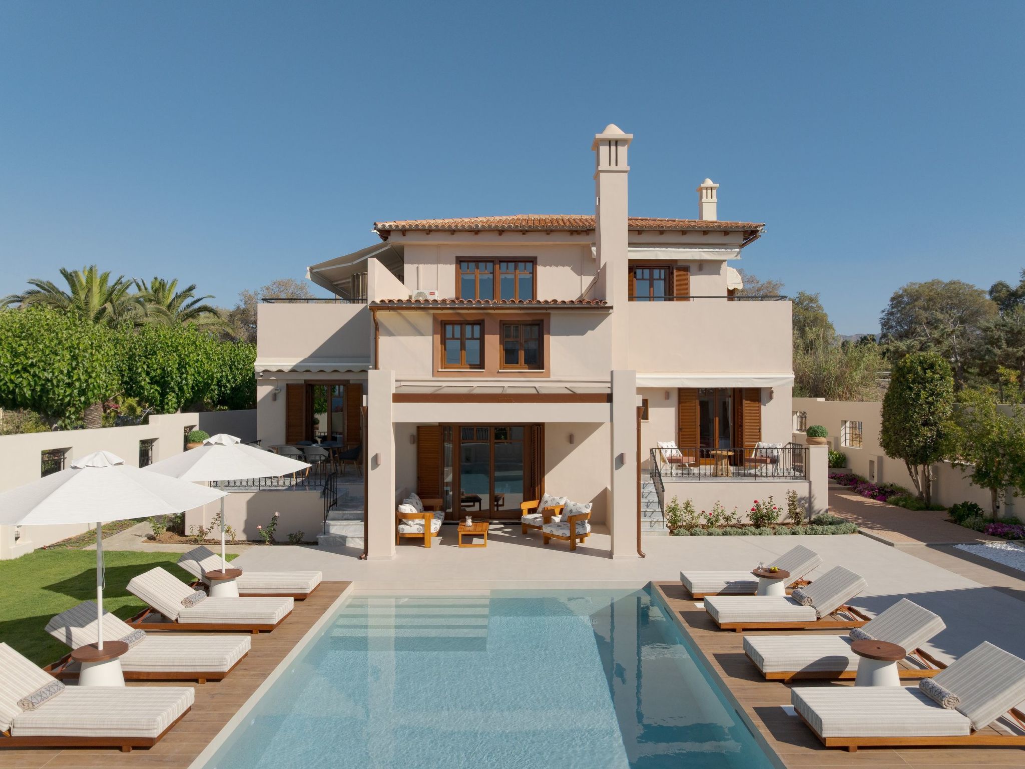 Neu renovierte Familienvilla mit privatem Pool BBQ